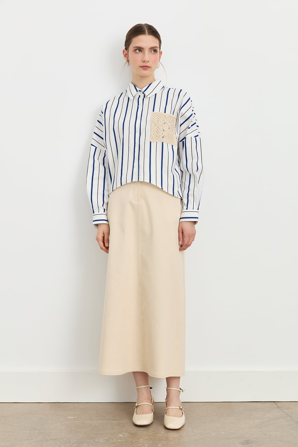NİHAN Shirts Nihan Cebi Dantel Detaylı Çizgili Gömlek  Lacivert_modest