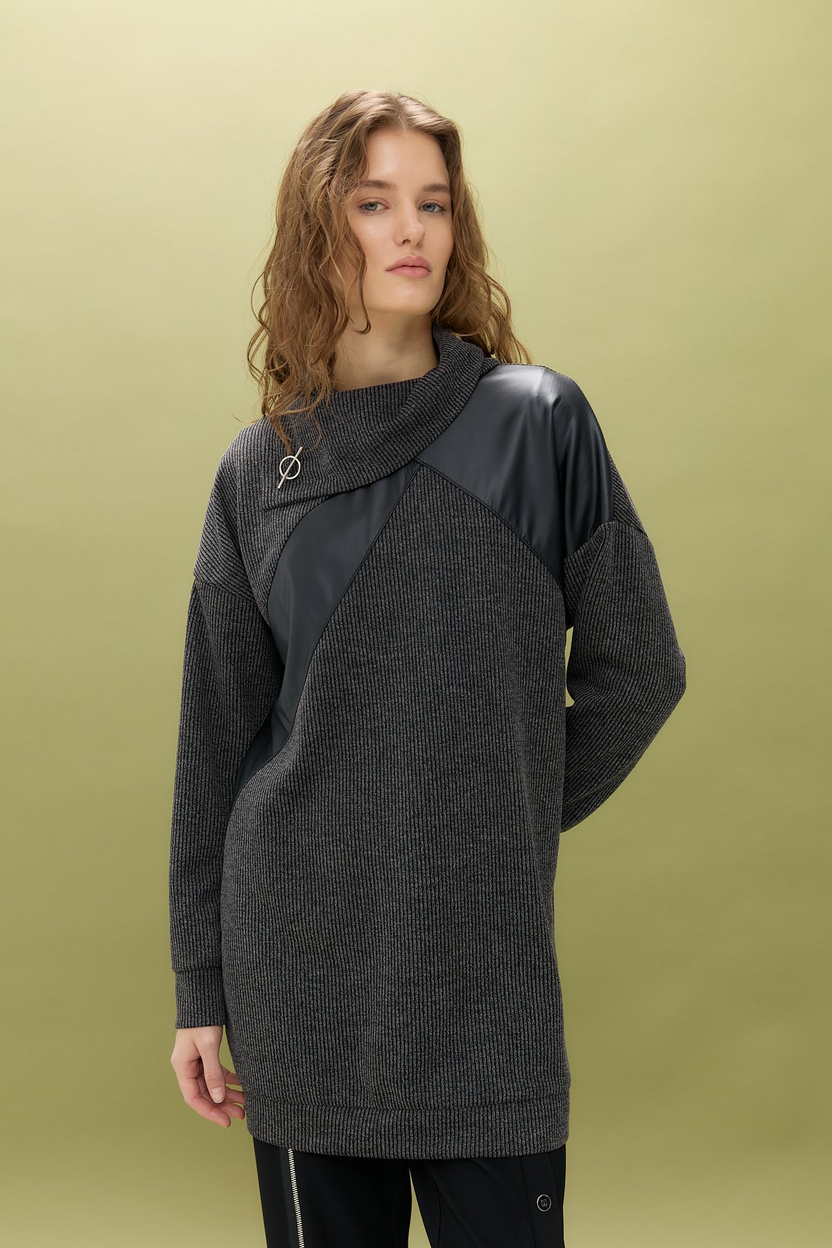 NİHAN Tunik Nihan Deri Detaylı Asimetrik Yaka Spor Tunik  Siyah_modest