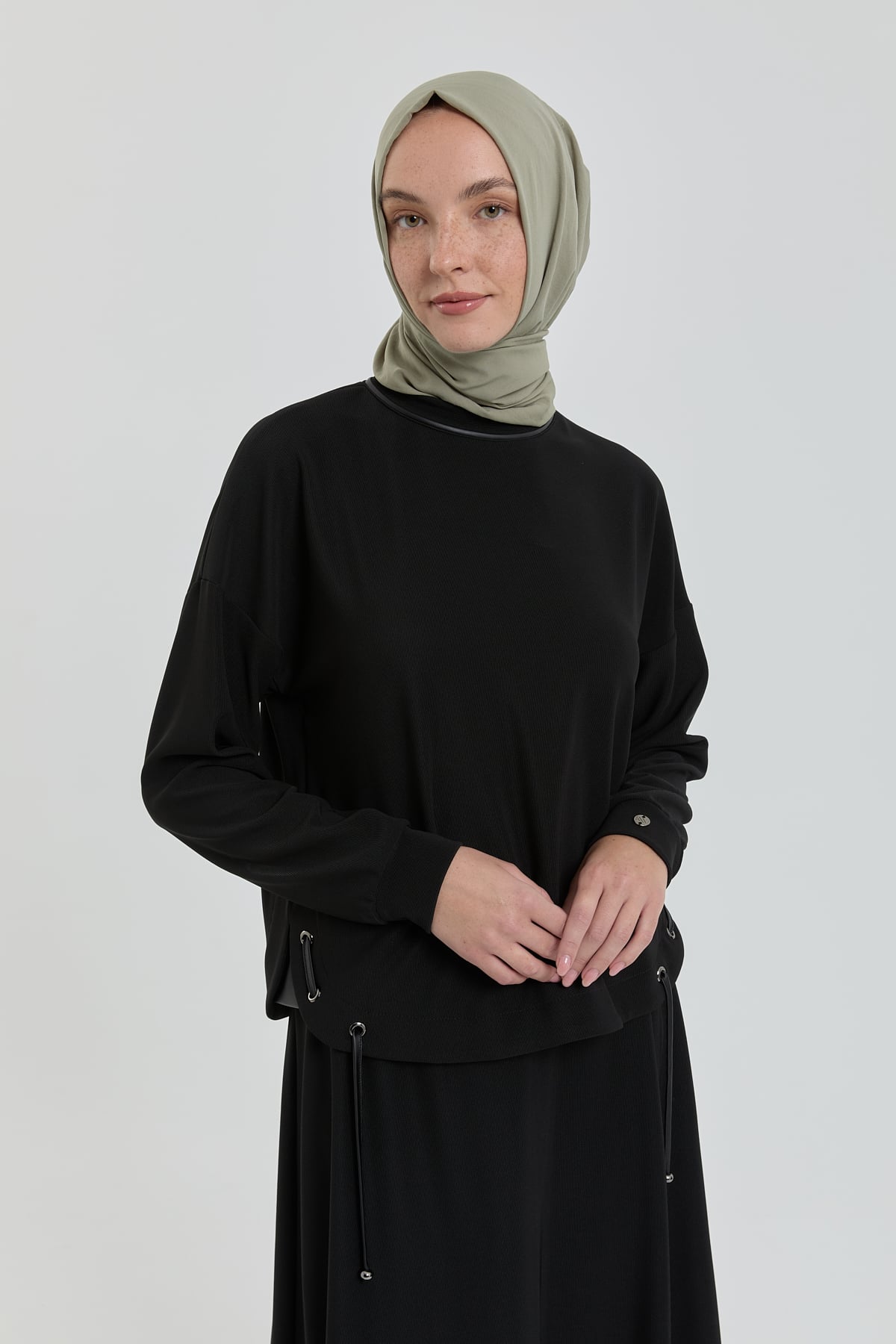 NİHAN Takım Nihan Deri Detaylı Örme Etek Bluz Takım  Siyah_modest