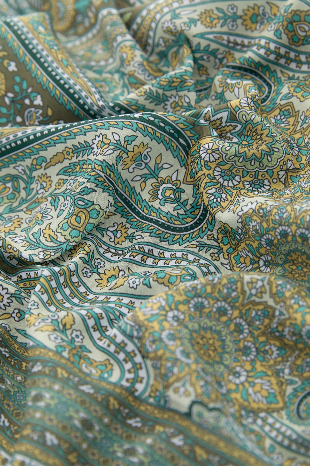 NİHAN Stil Şal Nihan Desenli Soft Şal  Yeşil_modest