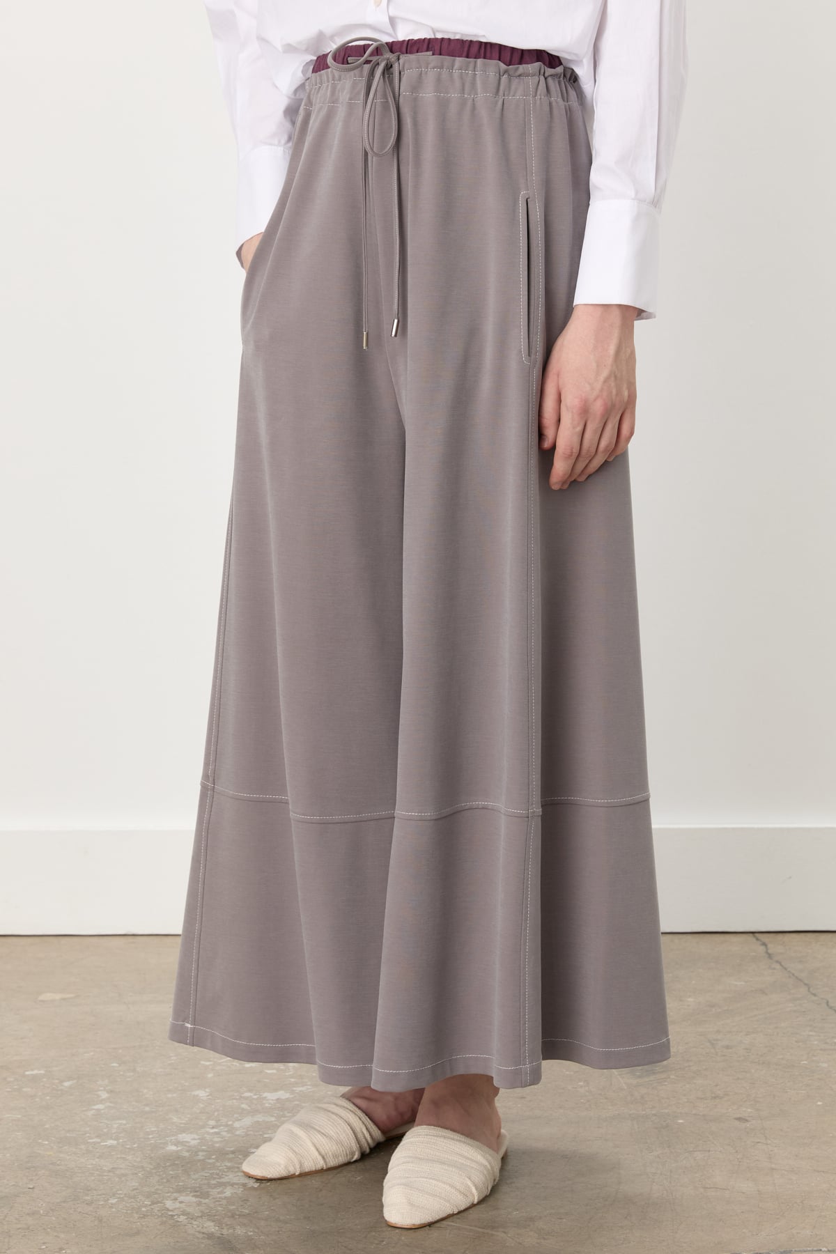 NİHAN Pantolon Nihan Dikiş Detaylı Bol Paça Örme Pantolon  Gri_modest