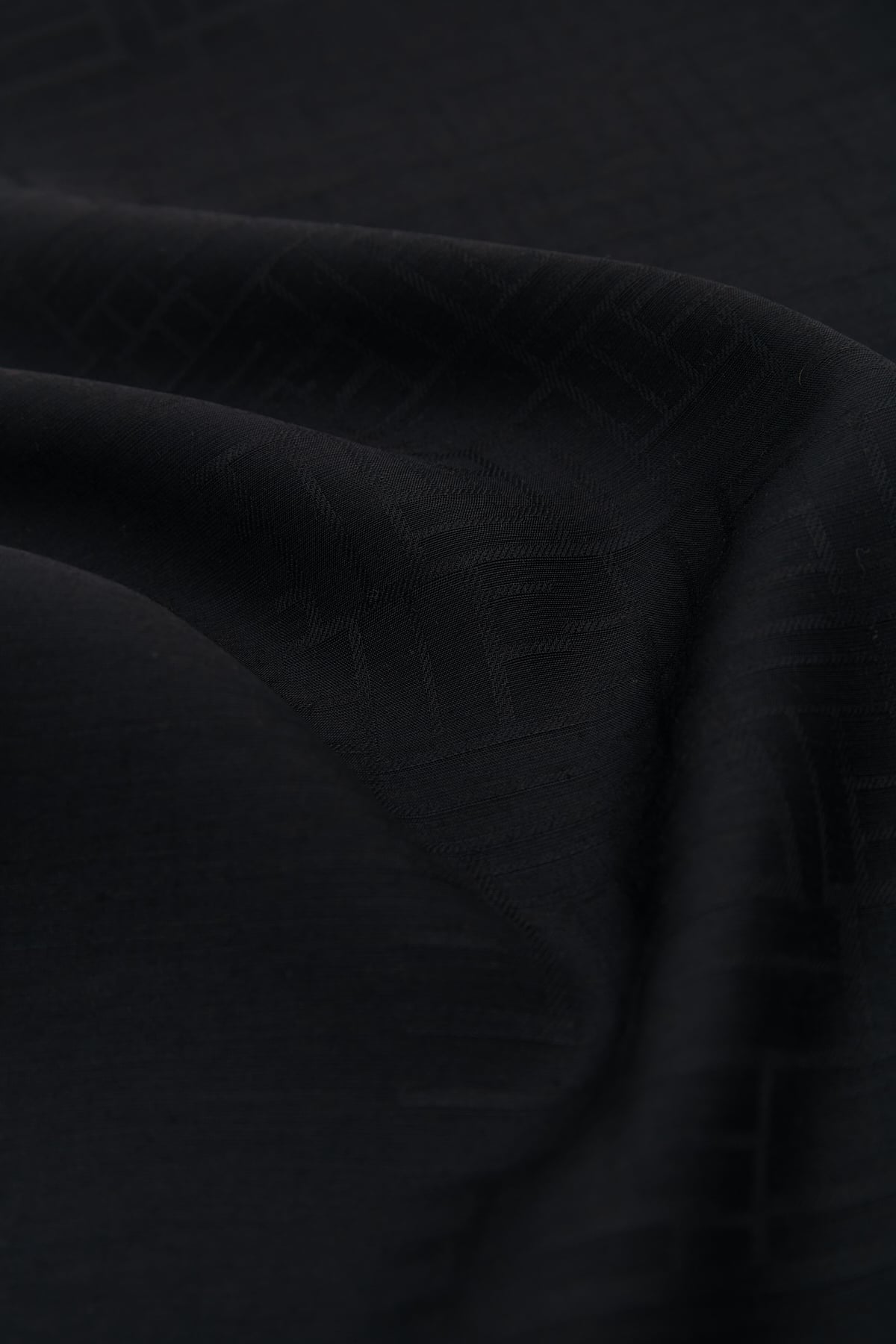 NİHAN Silk Shawl Nihan İpek Yün Labirent Desen Şal  Siyah_modest