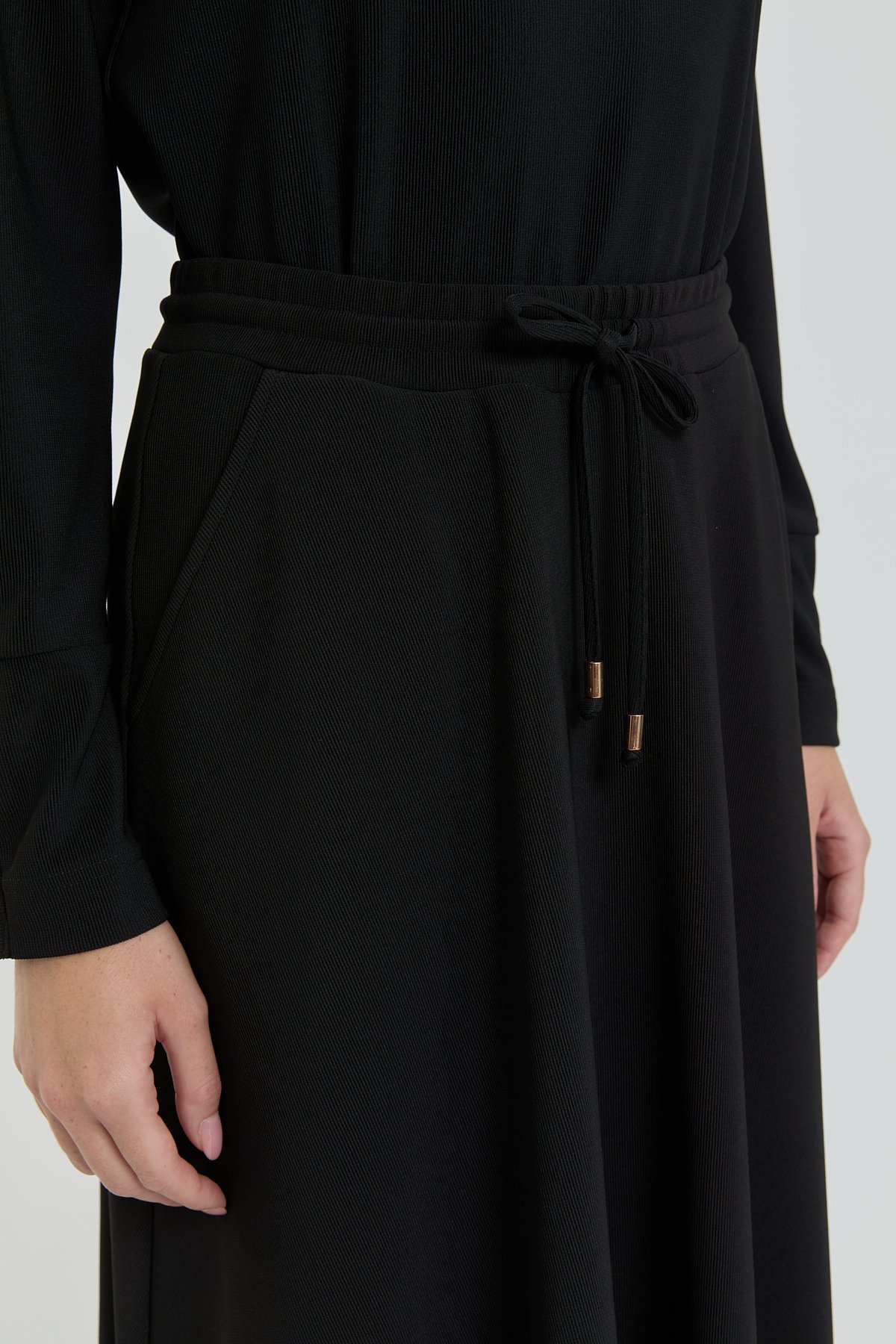 NİHAN Etek Nihan Kloş Örme Etek  Siyah_modest