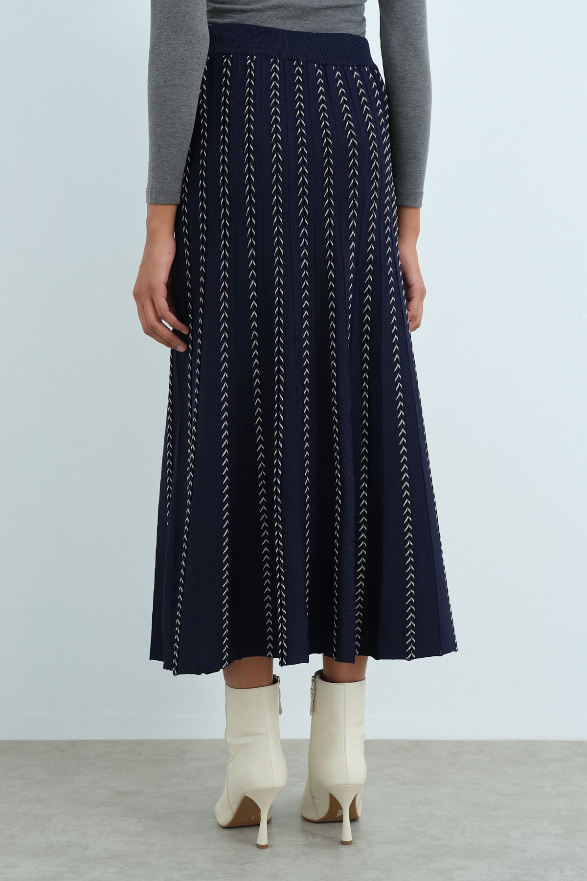 NİHAN Skirt Nihan Simli Piliseli Triko Etek  Lacivert_modest
