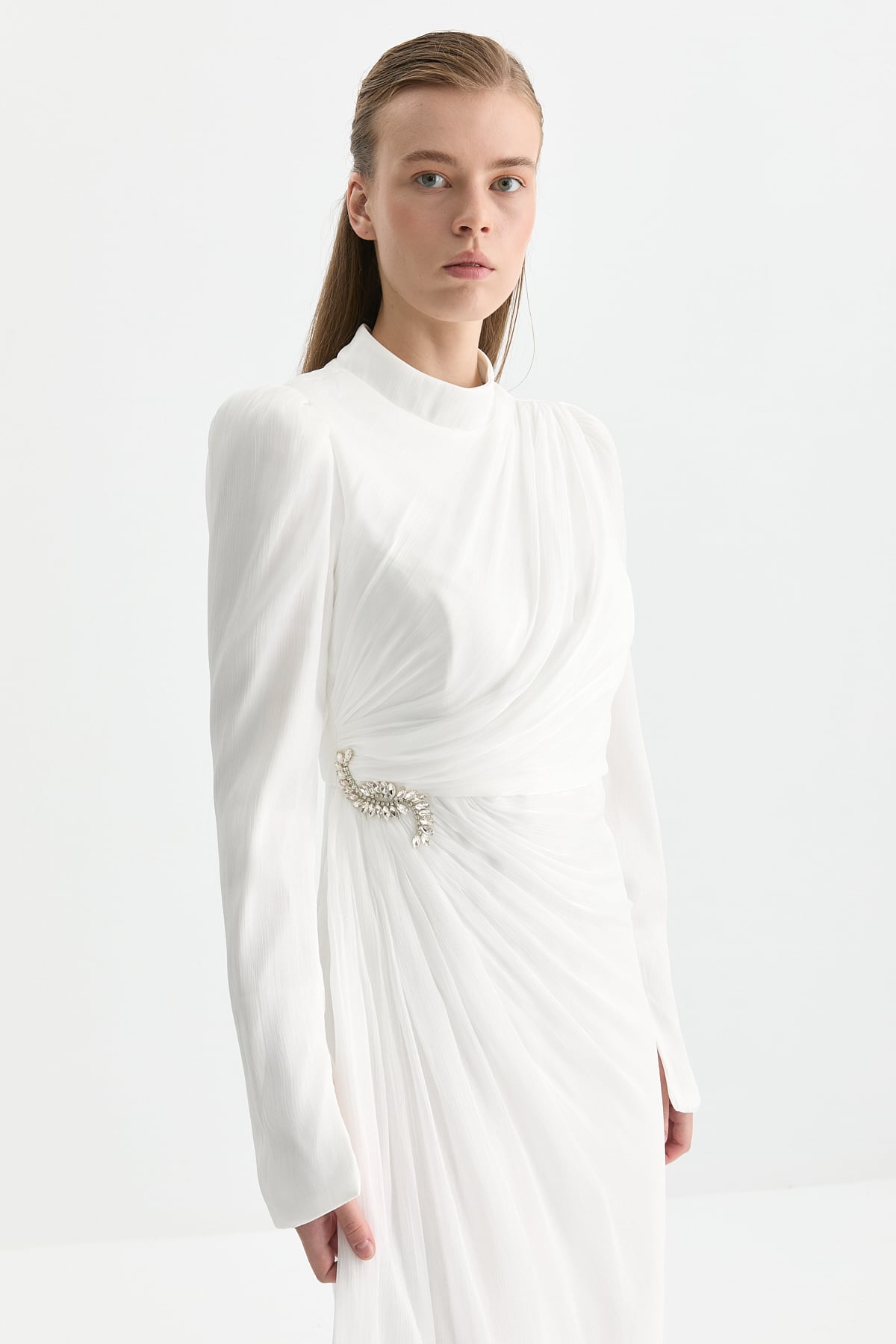 NİHAN Dress Nihan Taş Aksesuarlı Drapeli Abiye  Beyaz_modest