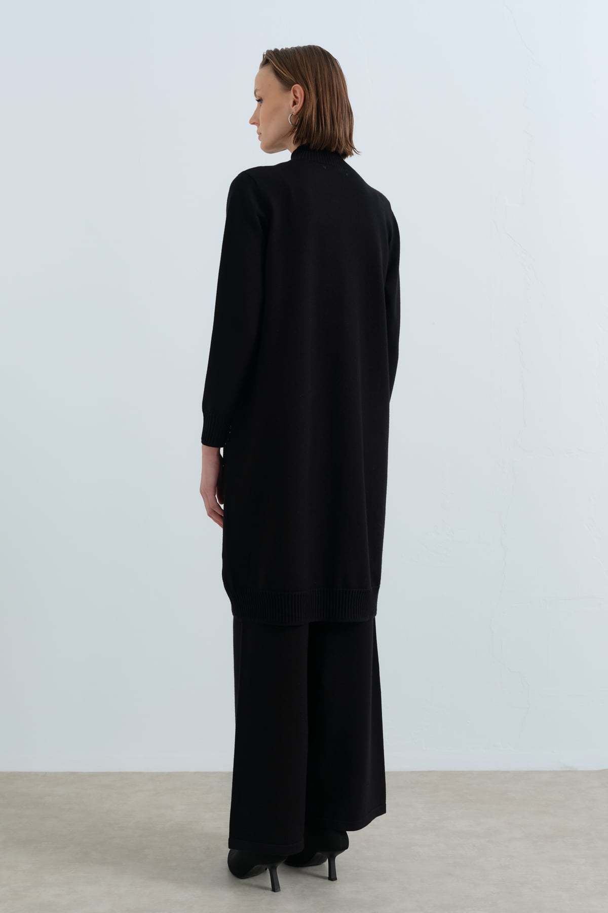 NİHAN Tunic Nihan Tek Tarafı Serpme Payetli Fitilli Triko Tunik  Siyah_modest