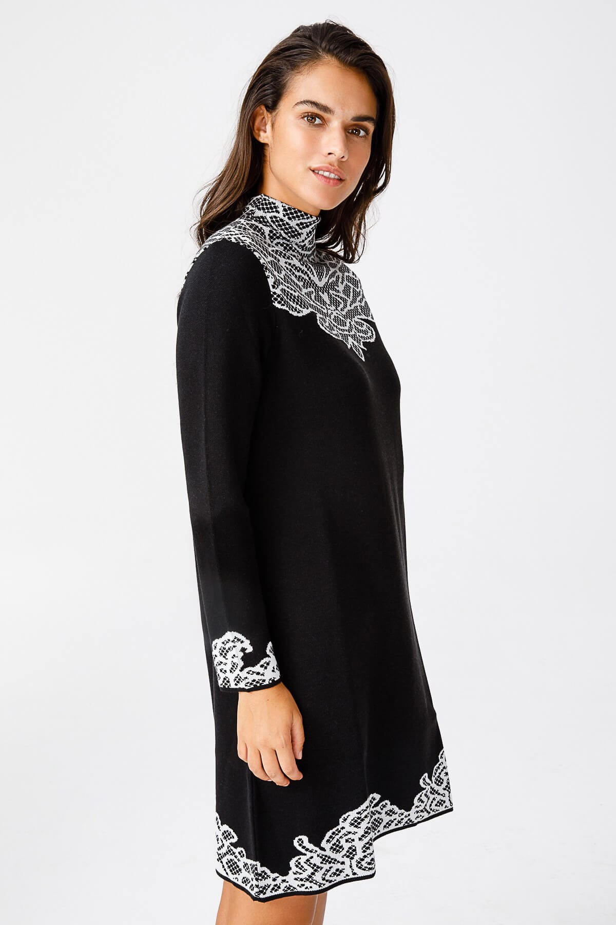 ON TRİKO Tunic Tunik Etek Ucu Ve Göğüs Kısmı Dantel Desenli  Siyah