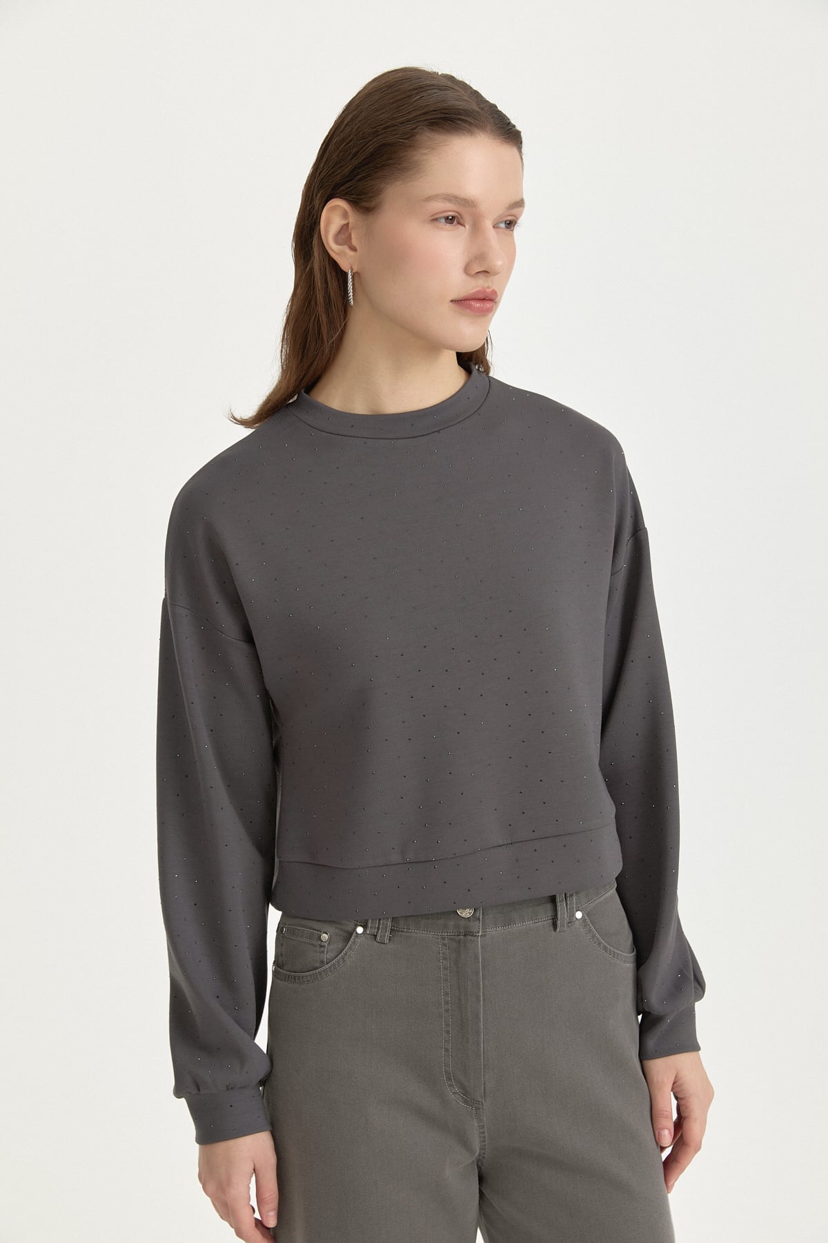Parlak Taşlı Örme Crop Bluz  Füme