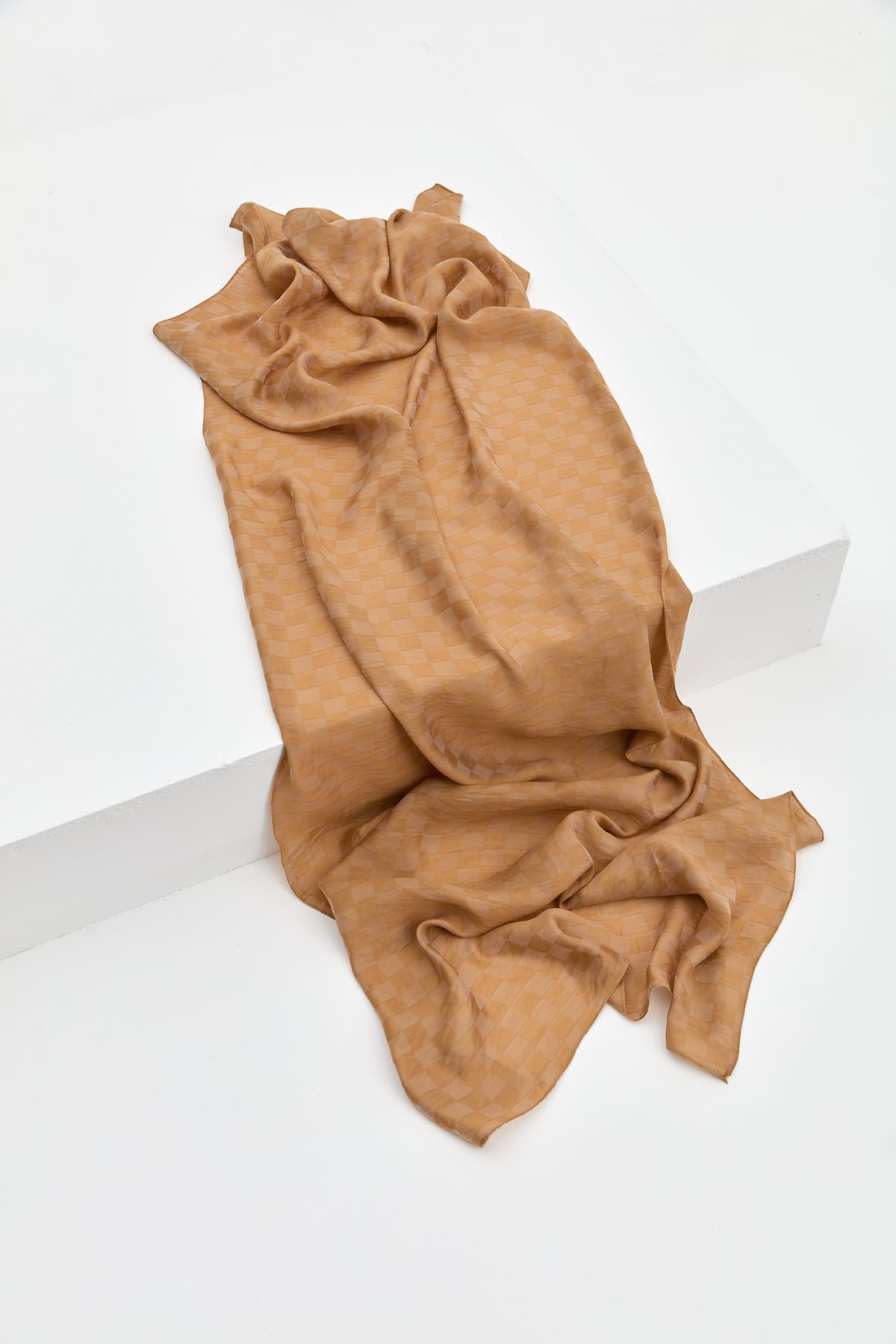 TUĞBA Stil Şal Tuğba Dama Desen Şal  Camel_modest