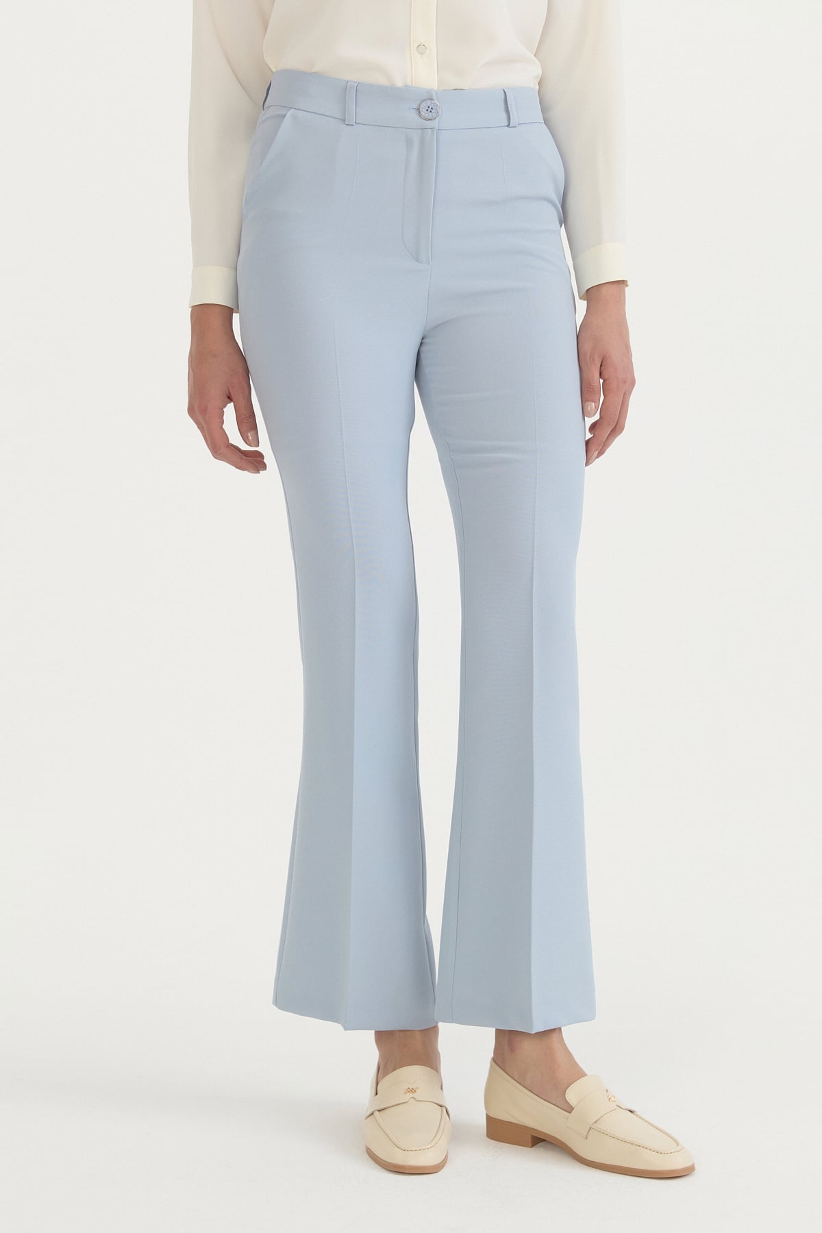 Ütü İzli İspanyol Paça Basic Pantolon  Açık Mavi