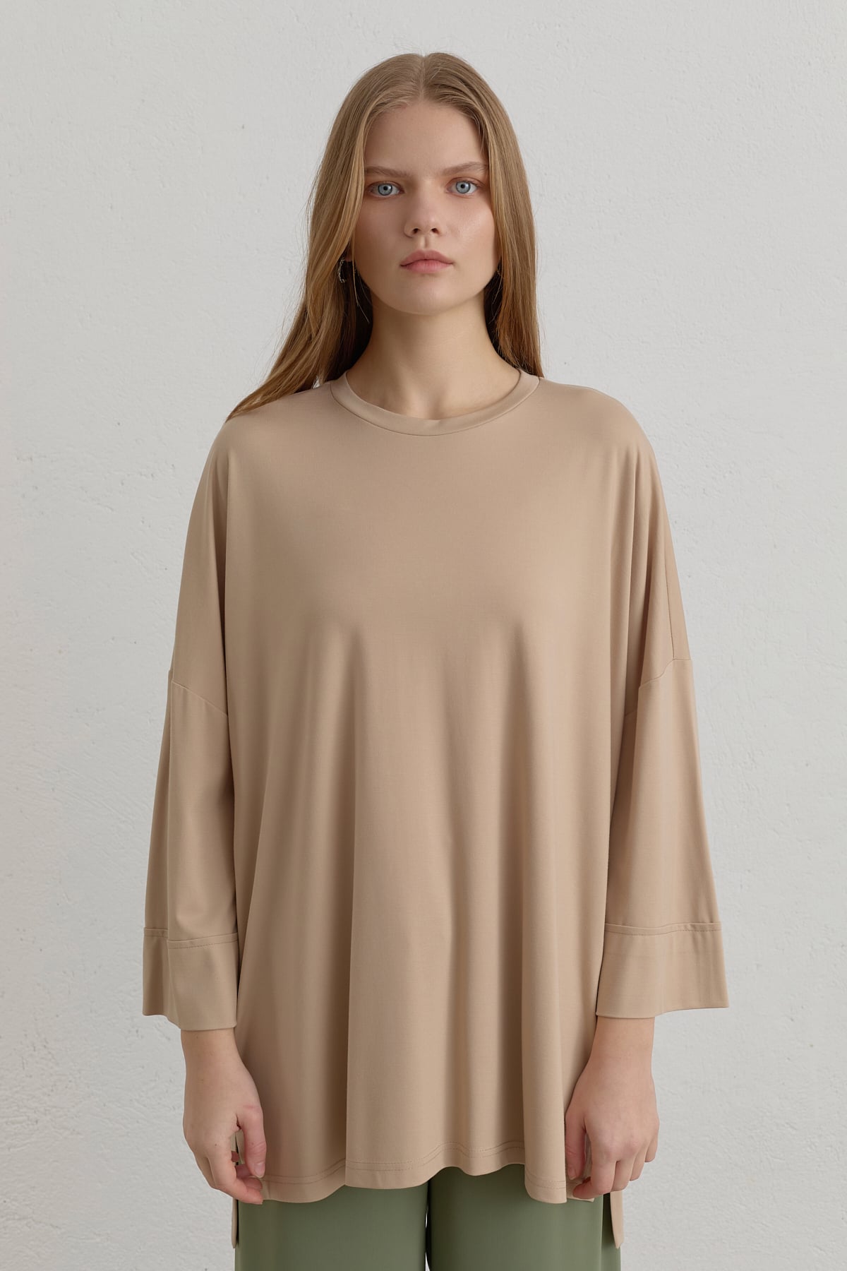 Yanları Yırtmaçlı Oversize Örme Bluz  Bej