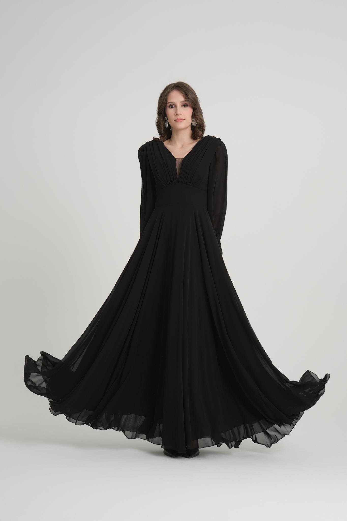 Kolları Taşlı Siyah Abiye Elbise