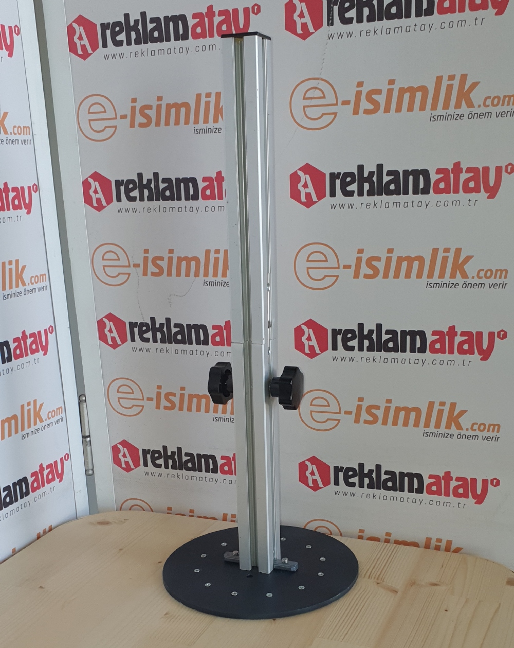 Karavan yavru masa ayağı