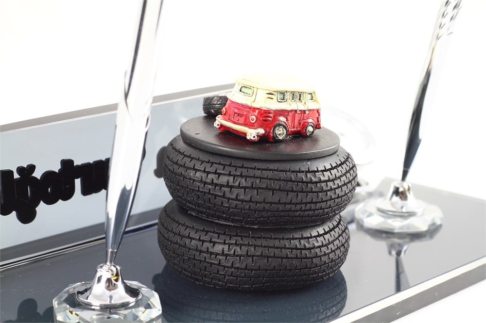 KRİSTAL MASA İSİMLİĞİ VW Oto Lastik