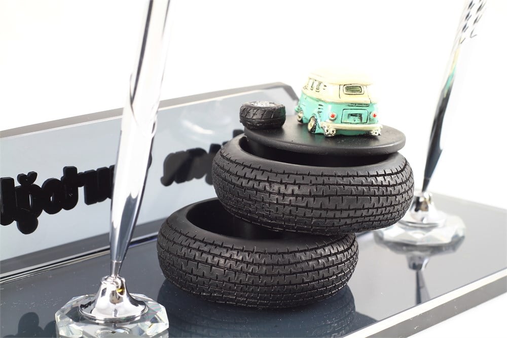 KRİSTAL MASA İSİMLİĞİ VW Oto Lastik