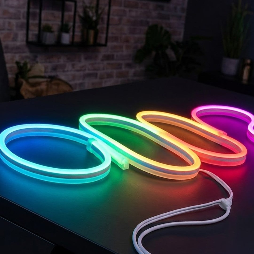 Powermaster PM-17903 Silikon Kaplamalı 12 Volt 5 Metre RGB Neon Led Şerit Aydınlatma