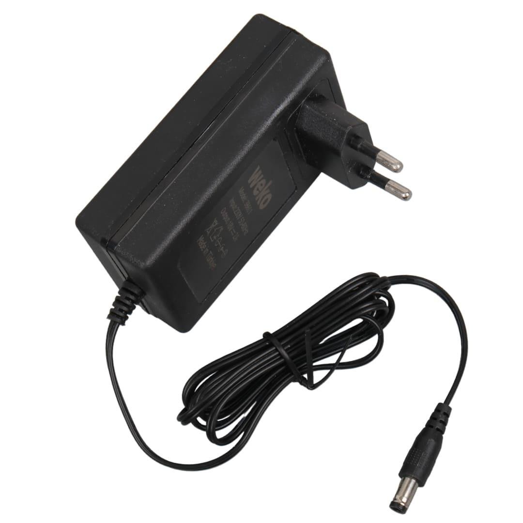 Weko WK-38601 18 Volt - 2 Amper 5.5*2.5 Mm Uçlu Yerli Üretim Priz Tipi Adaptör