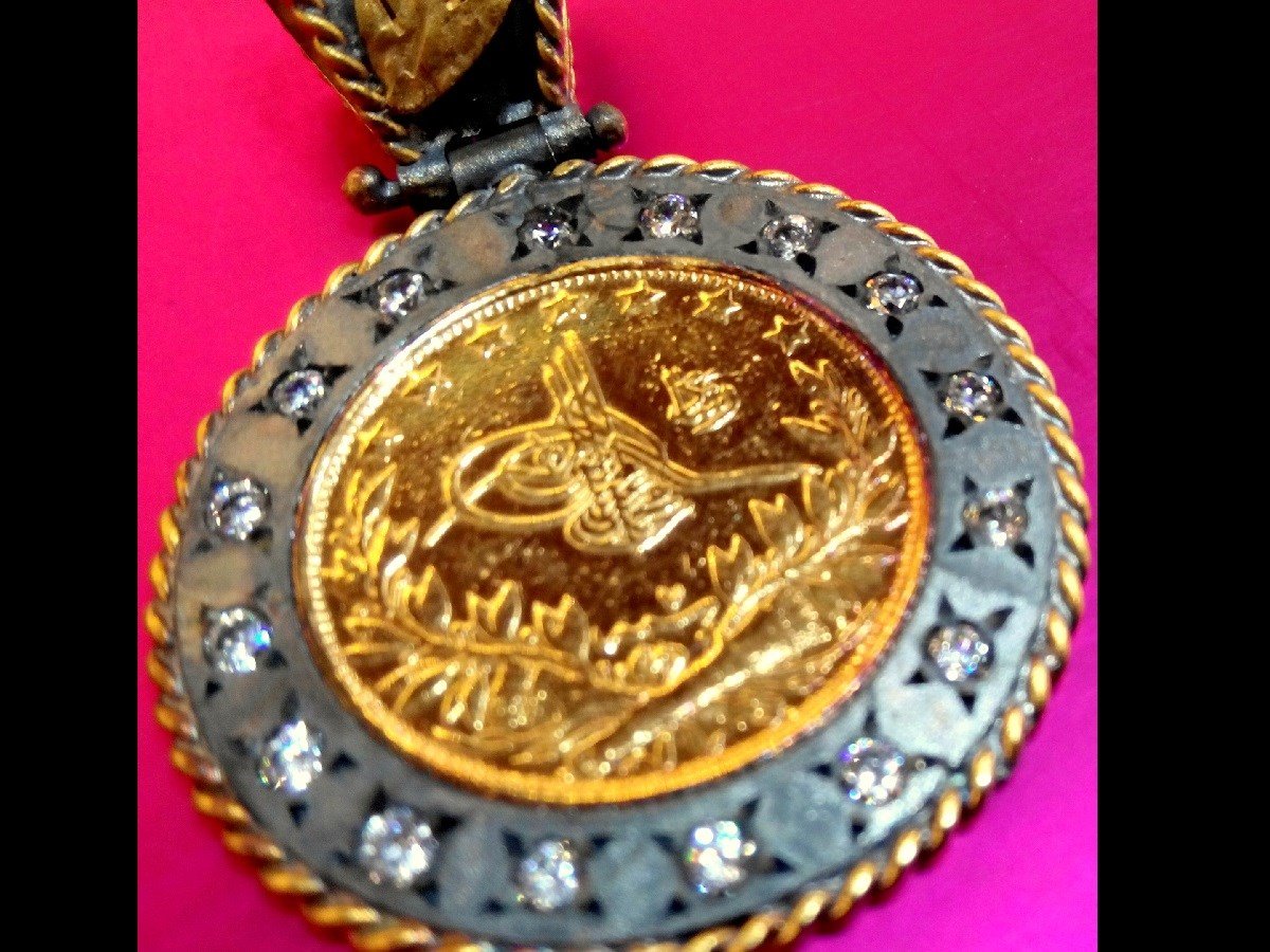 Reşat Tam Altın Özel El İşi Çerçeveli Kolye