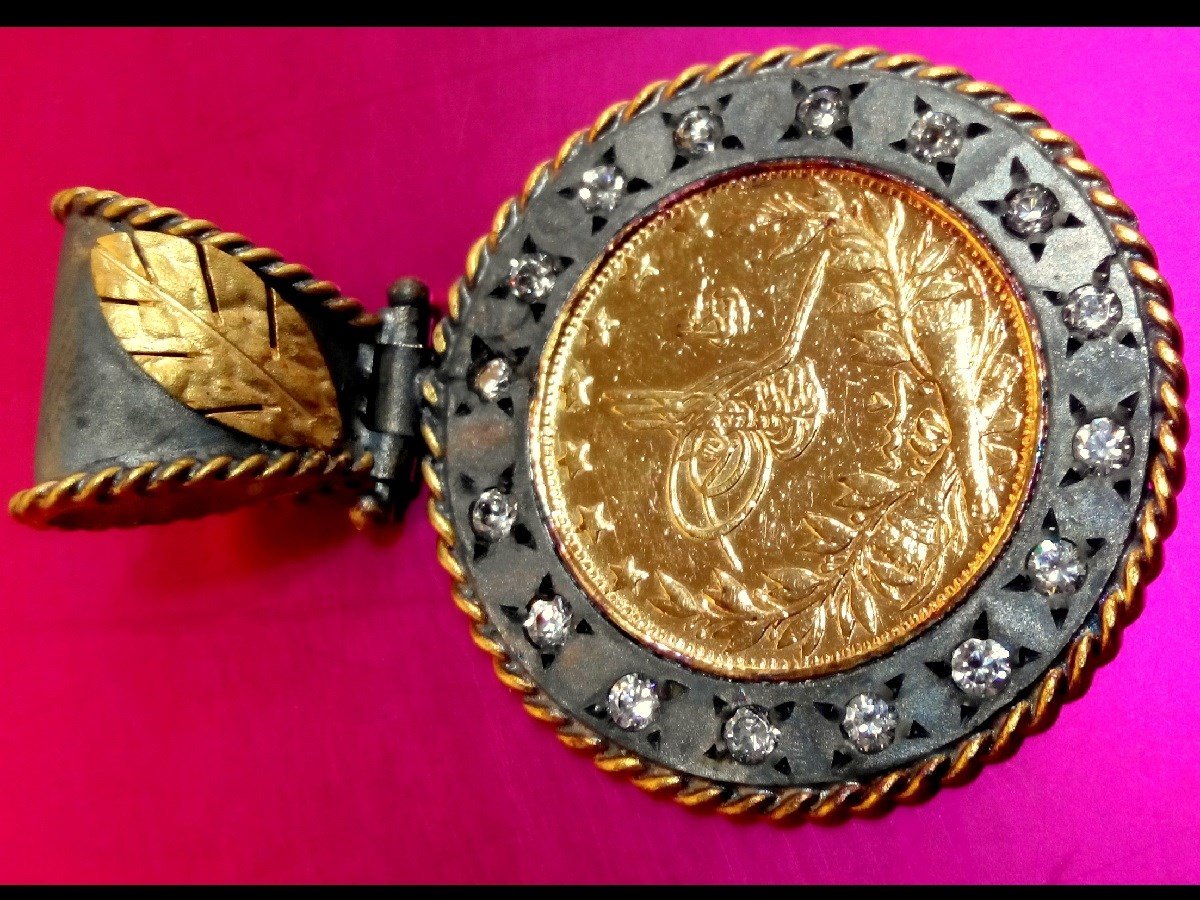 Reşat Tam Altın Özel El İşi Çerçeveli Kolye