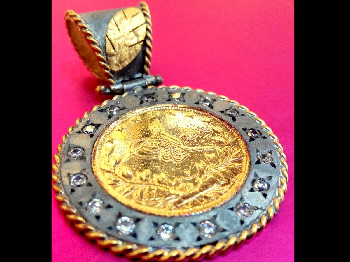 Reşat Tam Altın Özel El İşi Çerçeveli Kolye