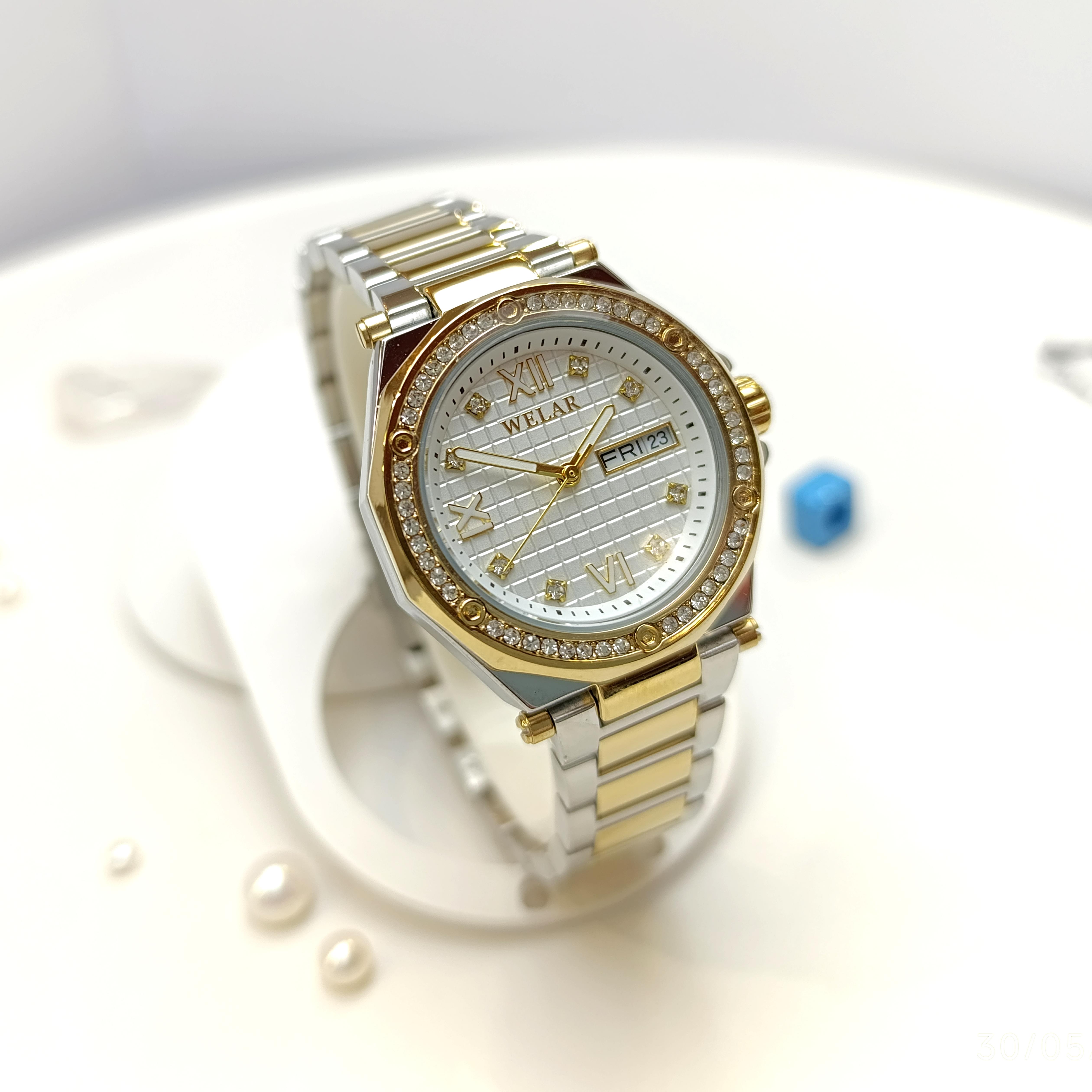 Taşlı Welar Bayan Saat 3 ATM Su Geçirmez Saat HD VİDEOLU