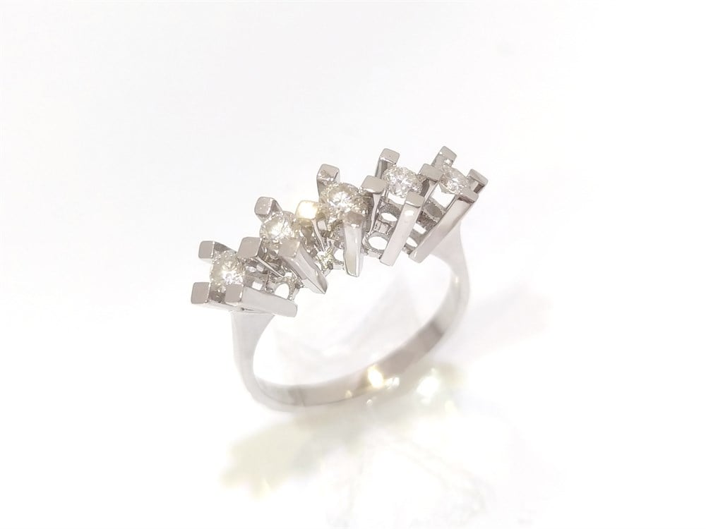 Pırlanta Beştaş Yüzük 0.43ct F SI 14K Altın 3,25gr