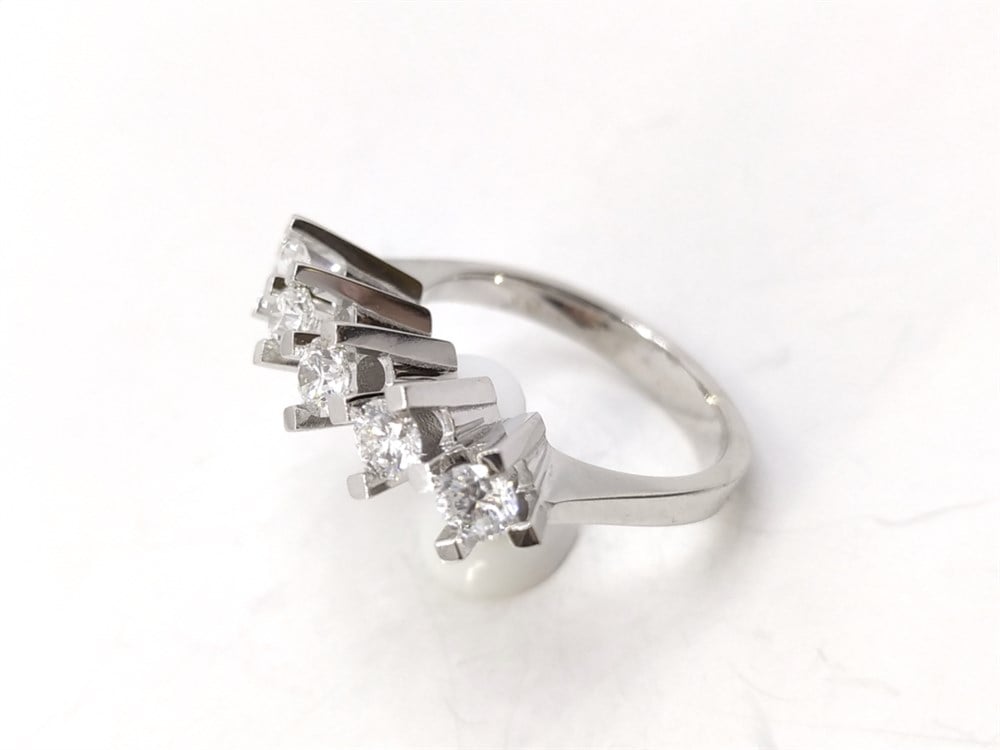 Pırlanta Beştaş Yüzük 0,93ct E SI 14K Altın 5,00gr