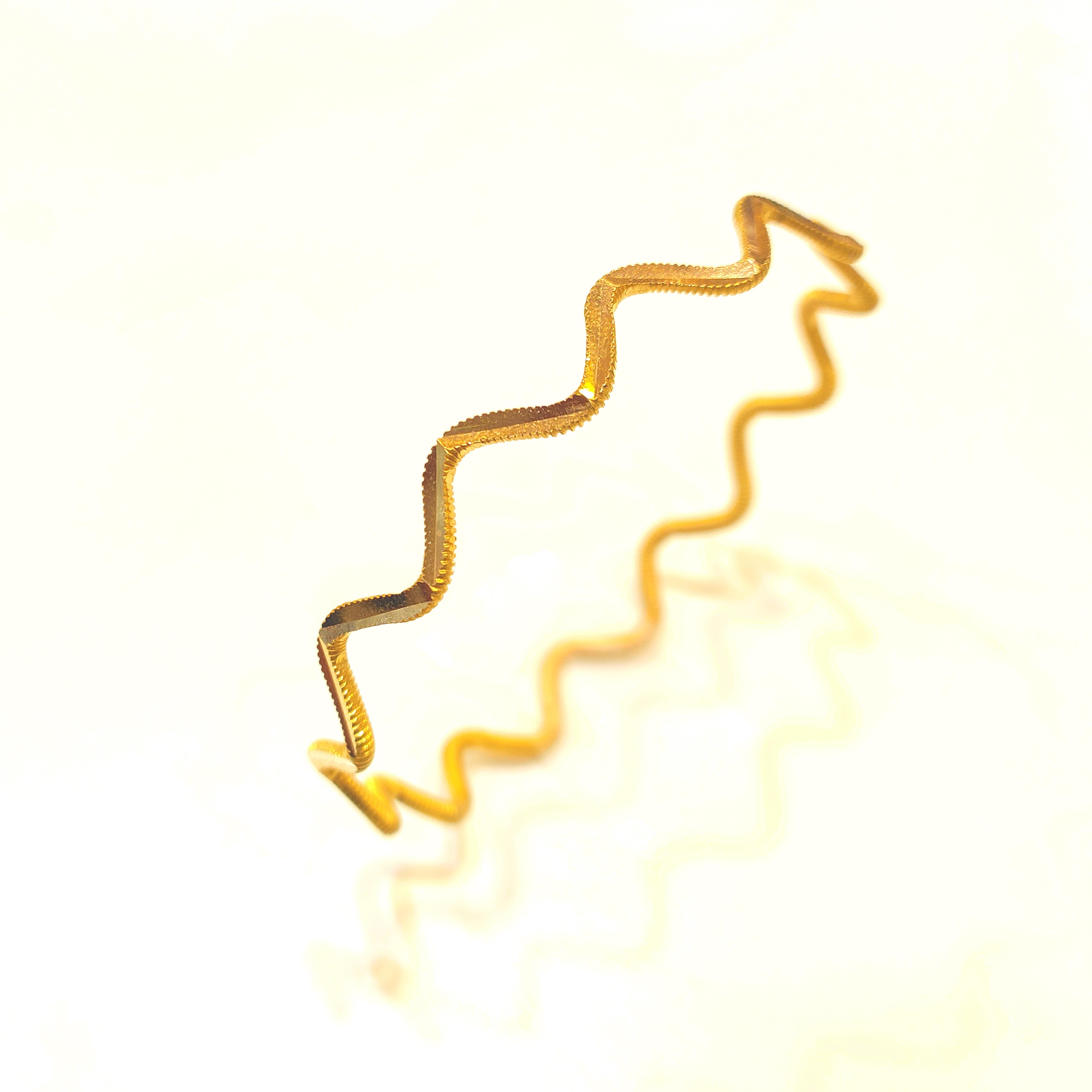 10gr işçiliksiz Zigzag Dalgalı Oluklu Ajda Bilezik 22 Ayar Altın Yatırım ve Tasarruf İçin