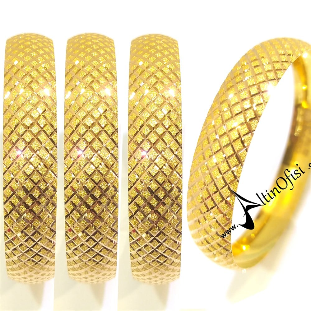 15.00gr  İŞÇİLİKSİZ Baklava Dilimi Karo Bilezik 22 Ayar Altın