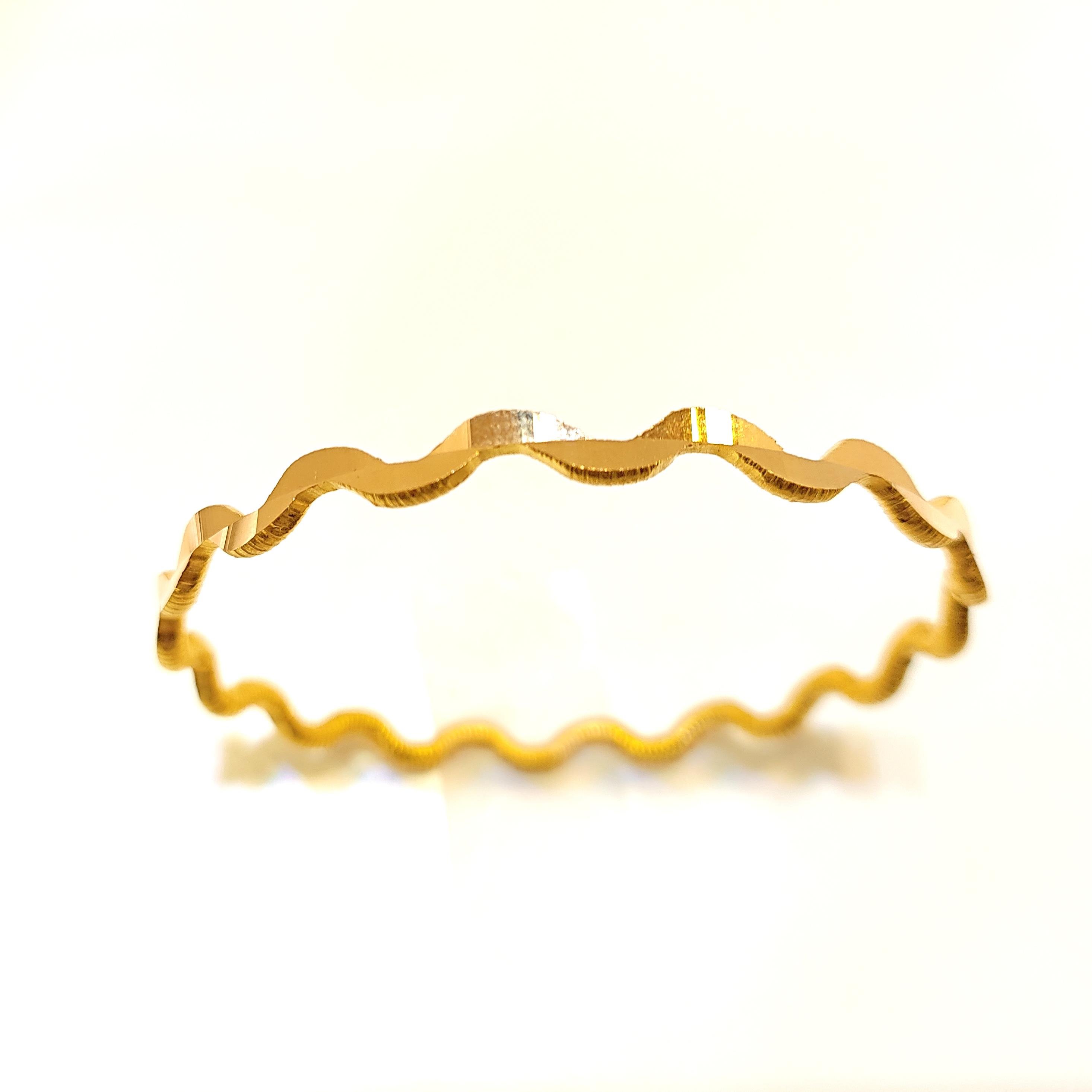 20gr İşçiliksiz Oluklu Zikzak Ajda Bilezik 22 Ayar