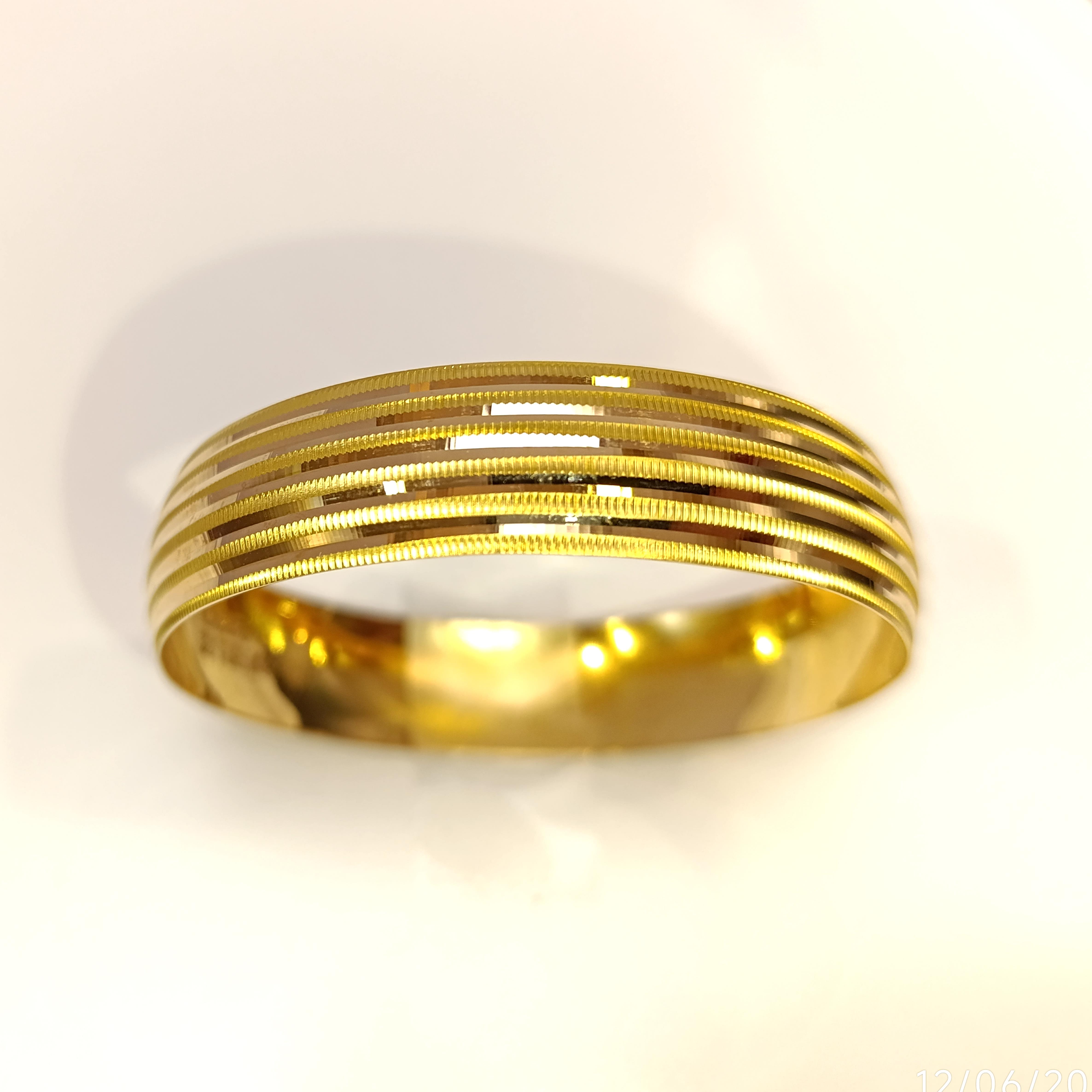 20gr İşçiliksiz Sıralı Oluklu Ajda Bilezik 22 Ayar Altın HD VİDEOLU