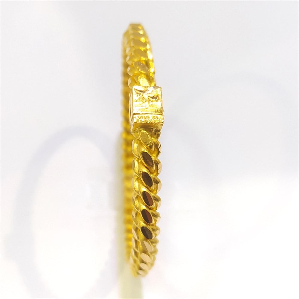 50.00gr İşçiliksiz Kilitli Dik Mersin  burma Bilezik 22 Ayar Altın