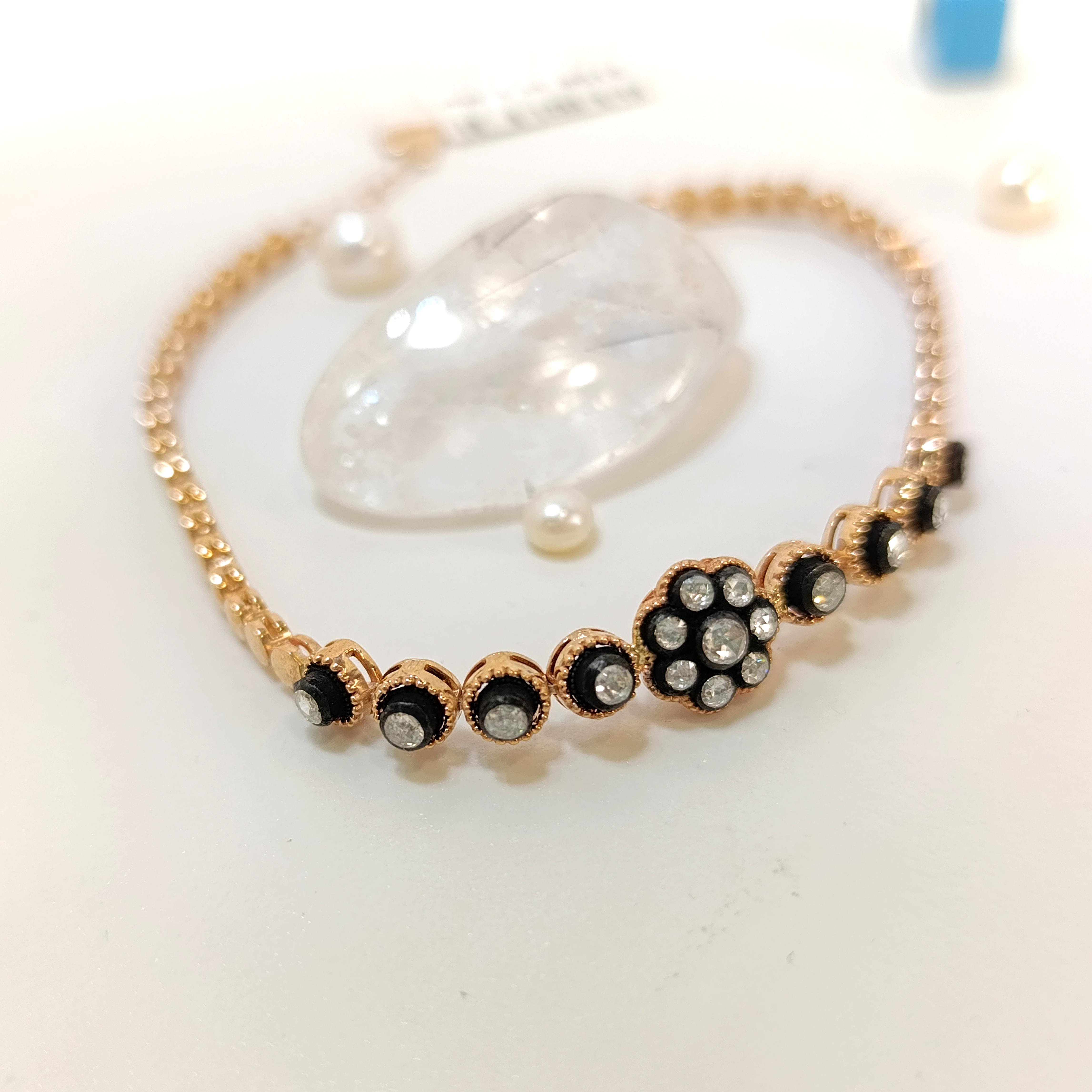 0.43ct Elmas Gül Modeli Yüzük 8K Altın HD videolu