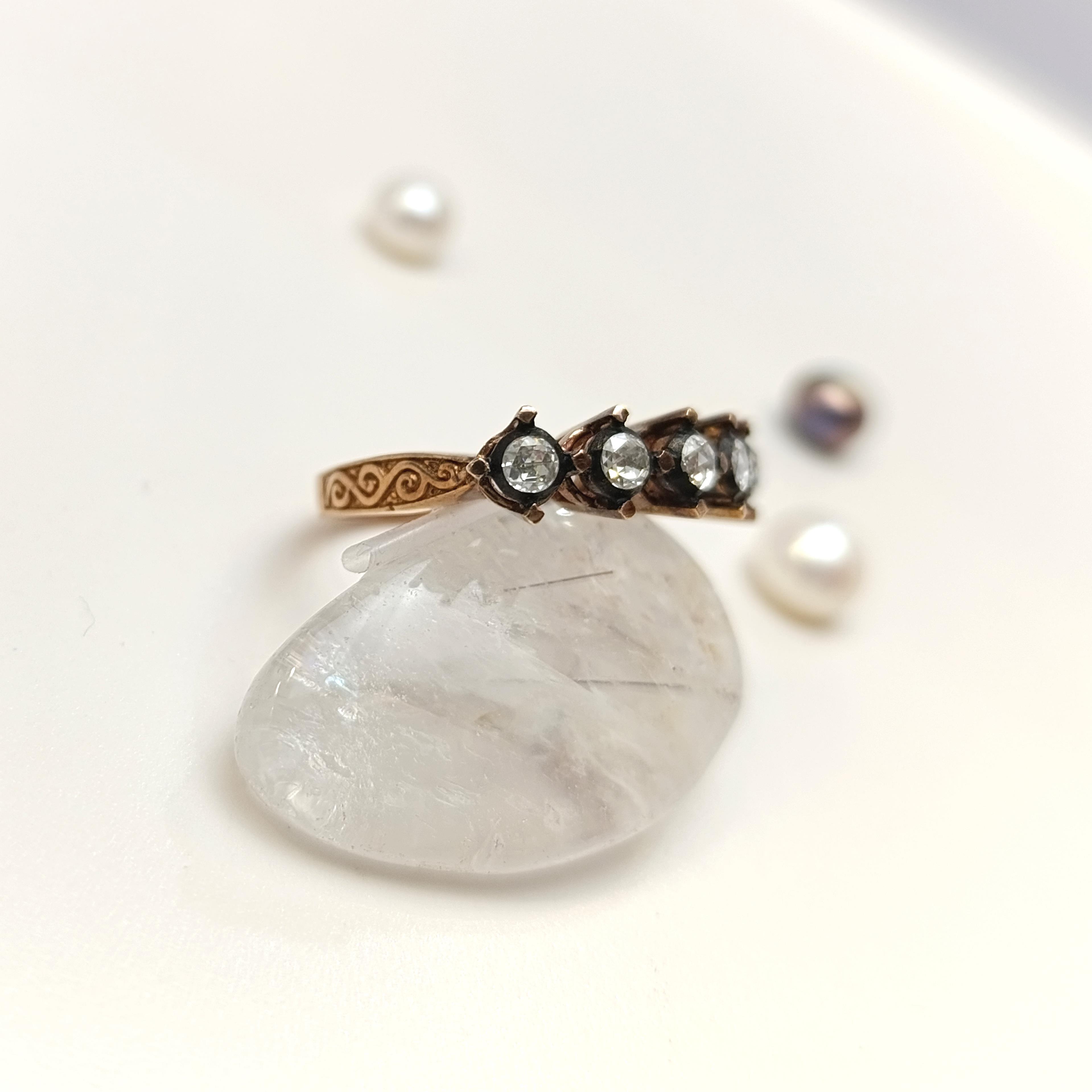 Beş Taş Elmas Taşlı Yüzük 8 Ayar Altın HD videolu