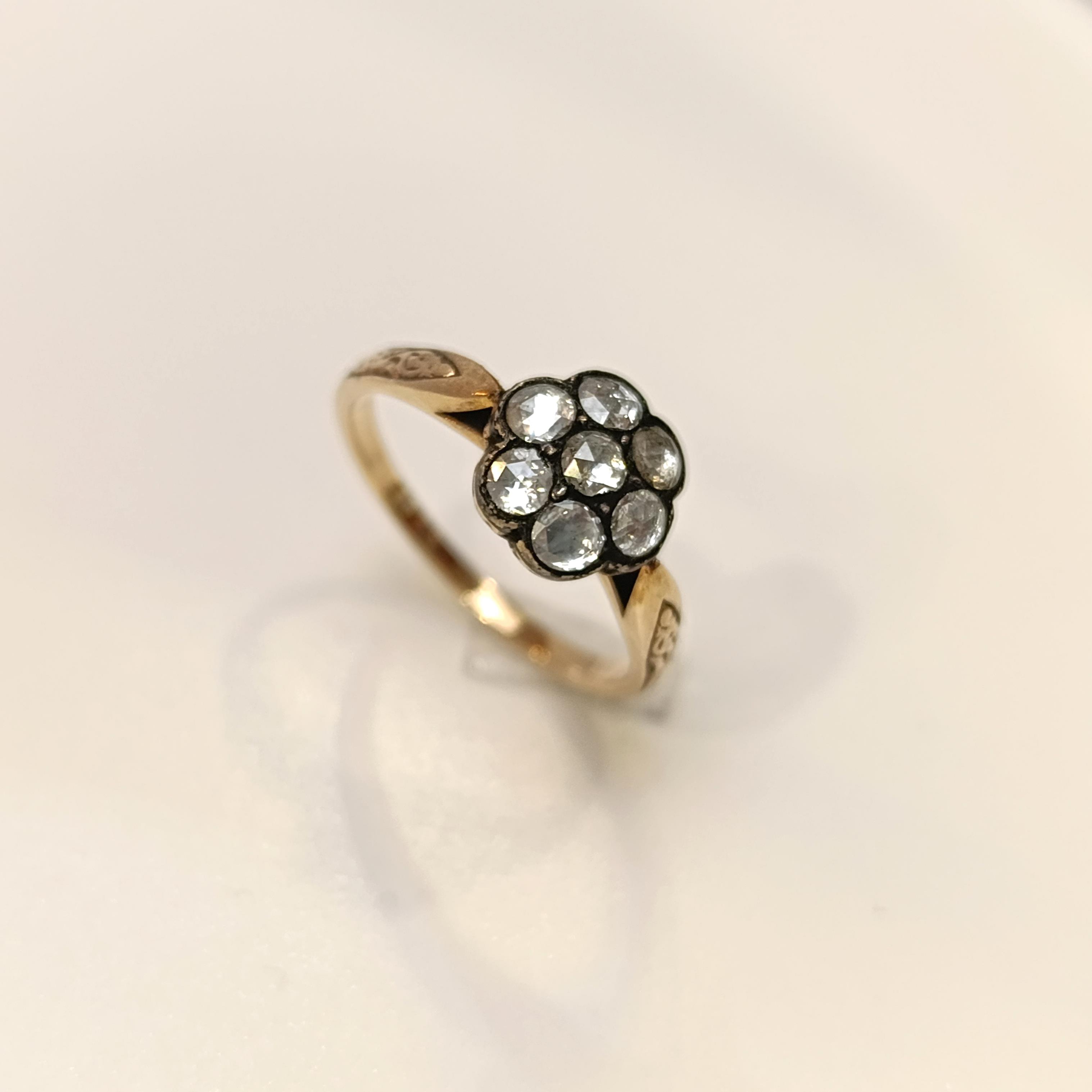 Elmas Gül Yüzük 8 Ayar Altın HD VİDEOLU