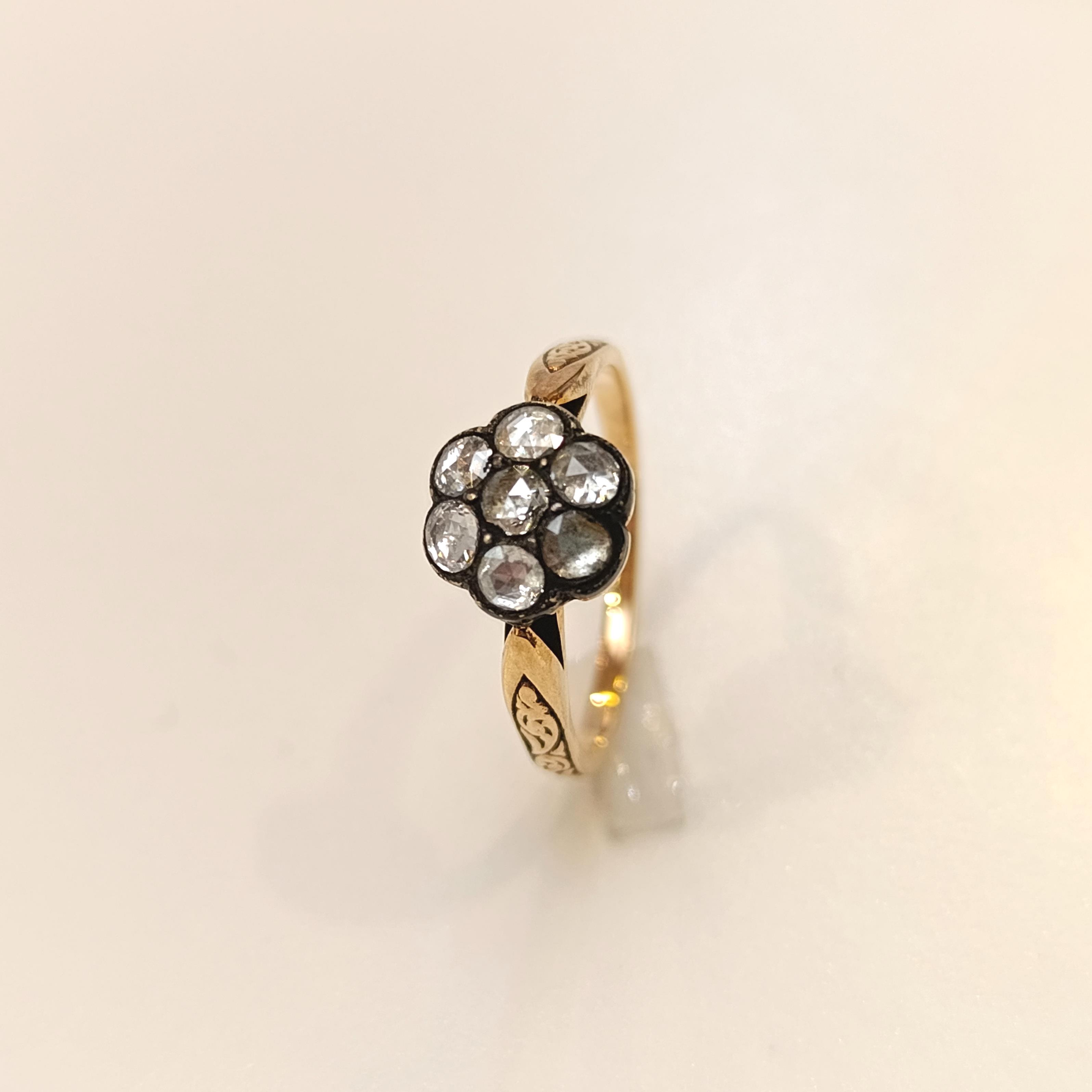 Elmas Gül Yüzük 8 Ayar Altın HD VİDEOLU