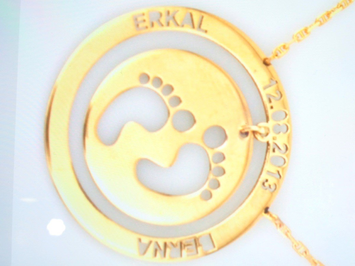 İsim Bebek Ayağı Kolye 14 Ayar Altın