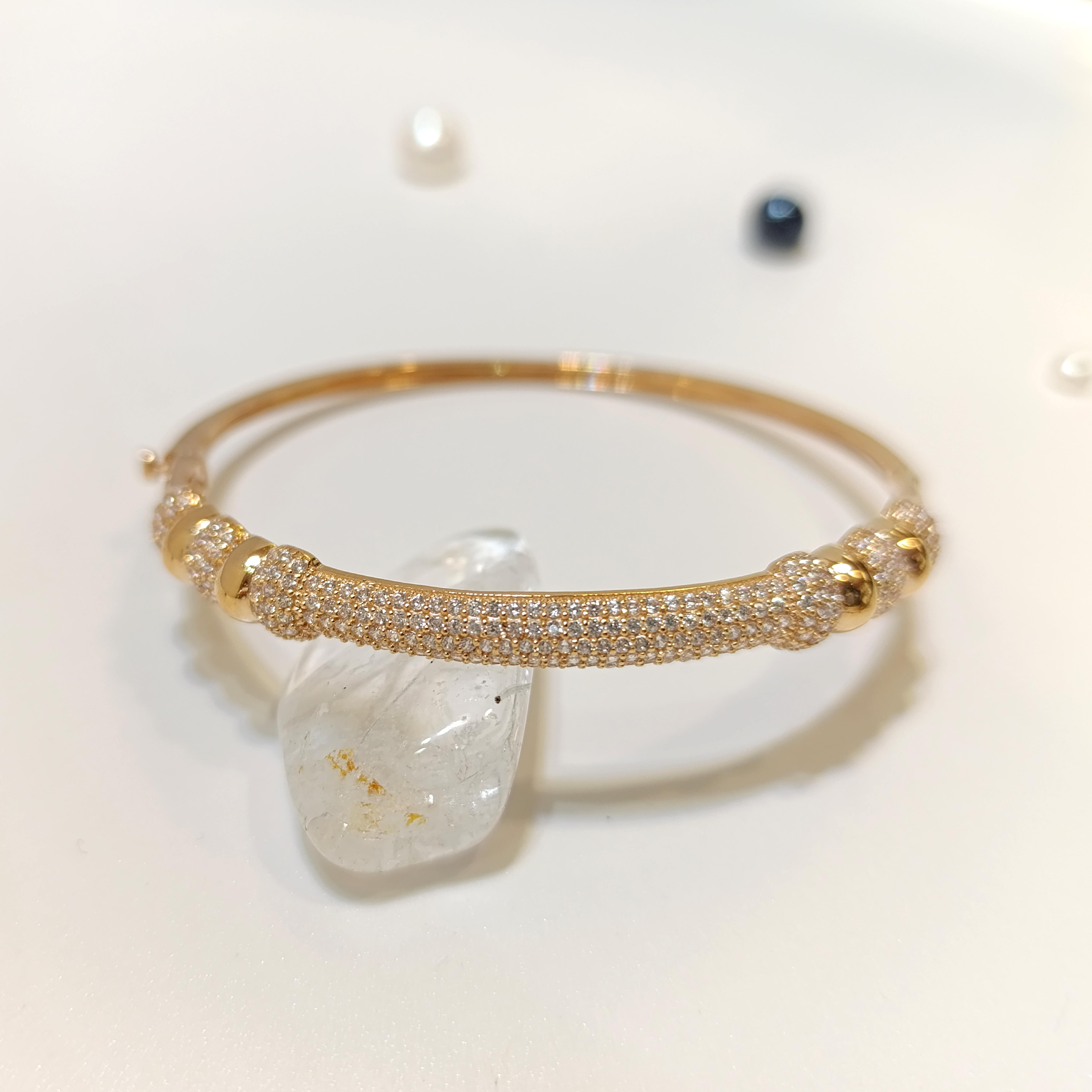 Kelepçe Bilezik 14 Ayar Altın HD VİDEOLU