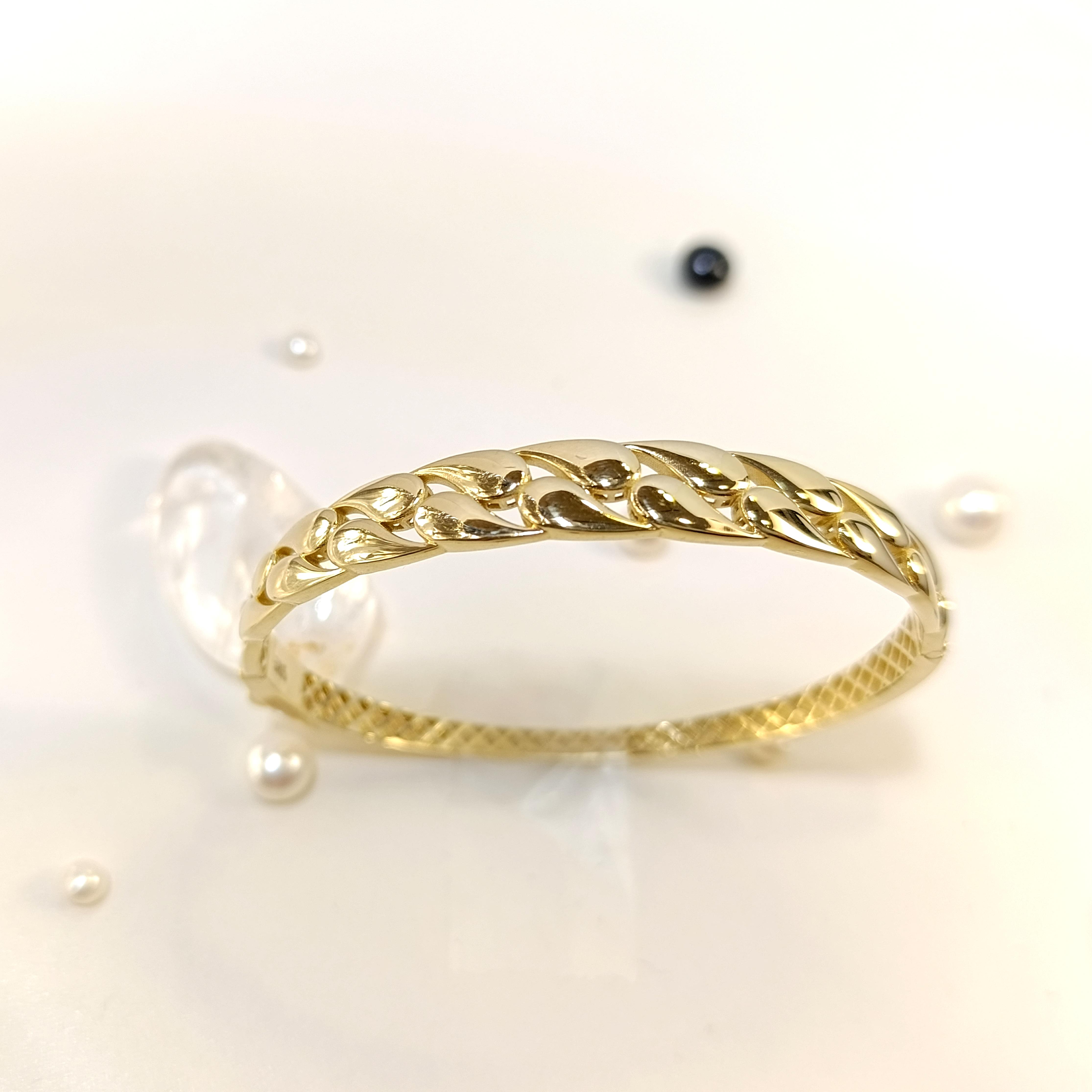 PR Damlası Kelepçe Bilezik 14 Ayar Altın HD VİDEOLU