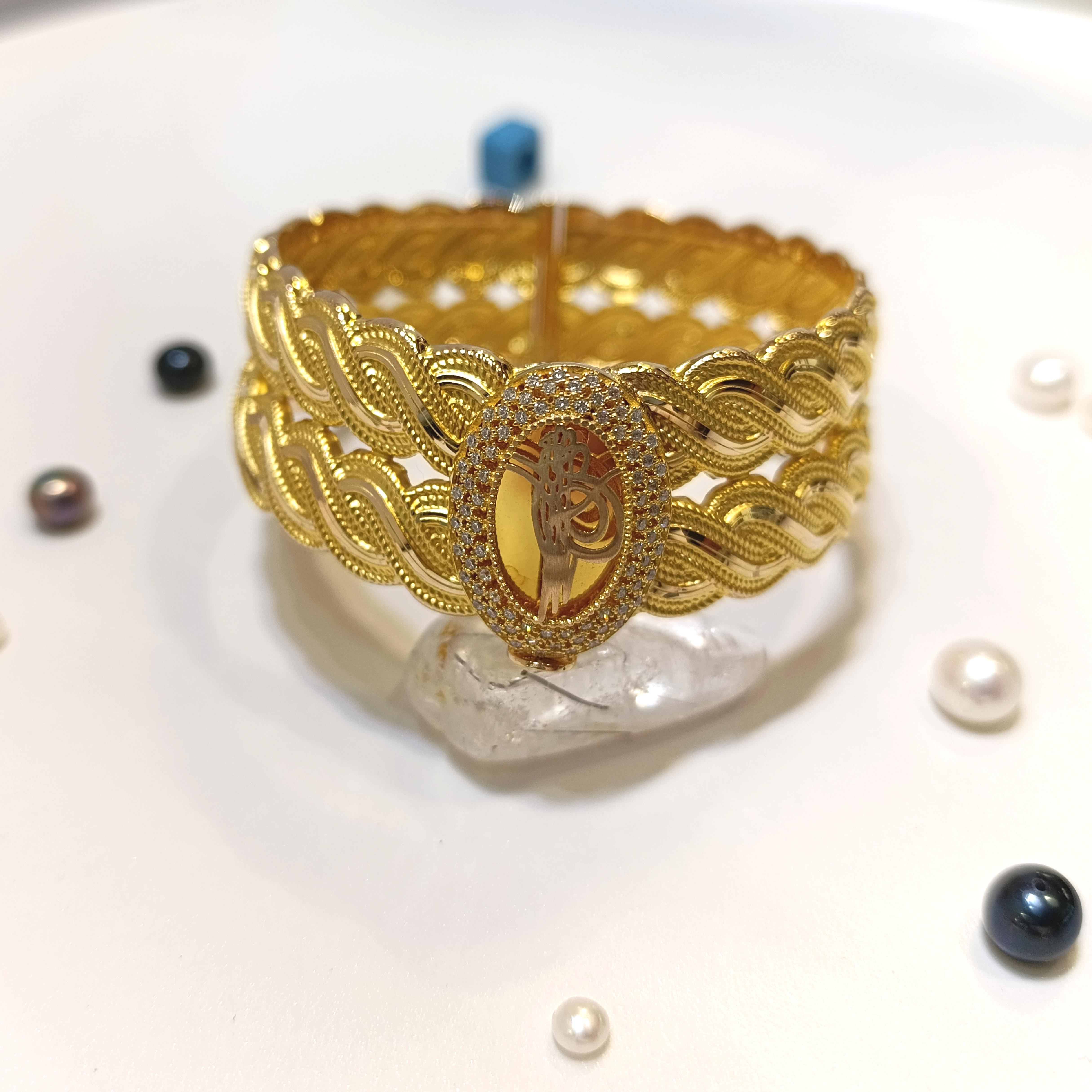 Tuğralı Kelepçe Bilezik 14 Ayar Altın HD VİDEOLU