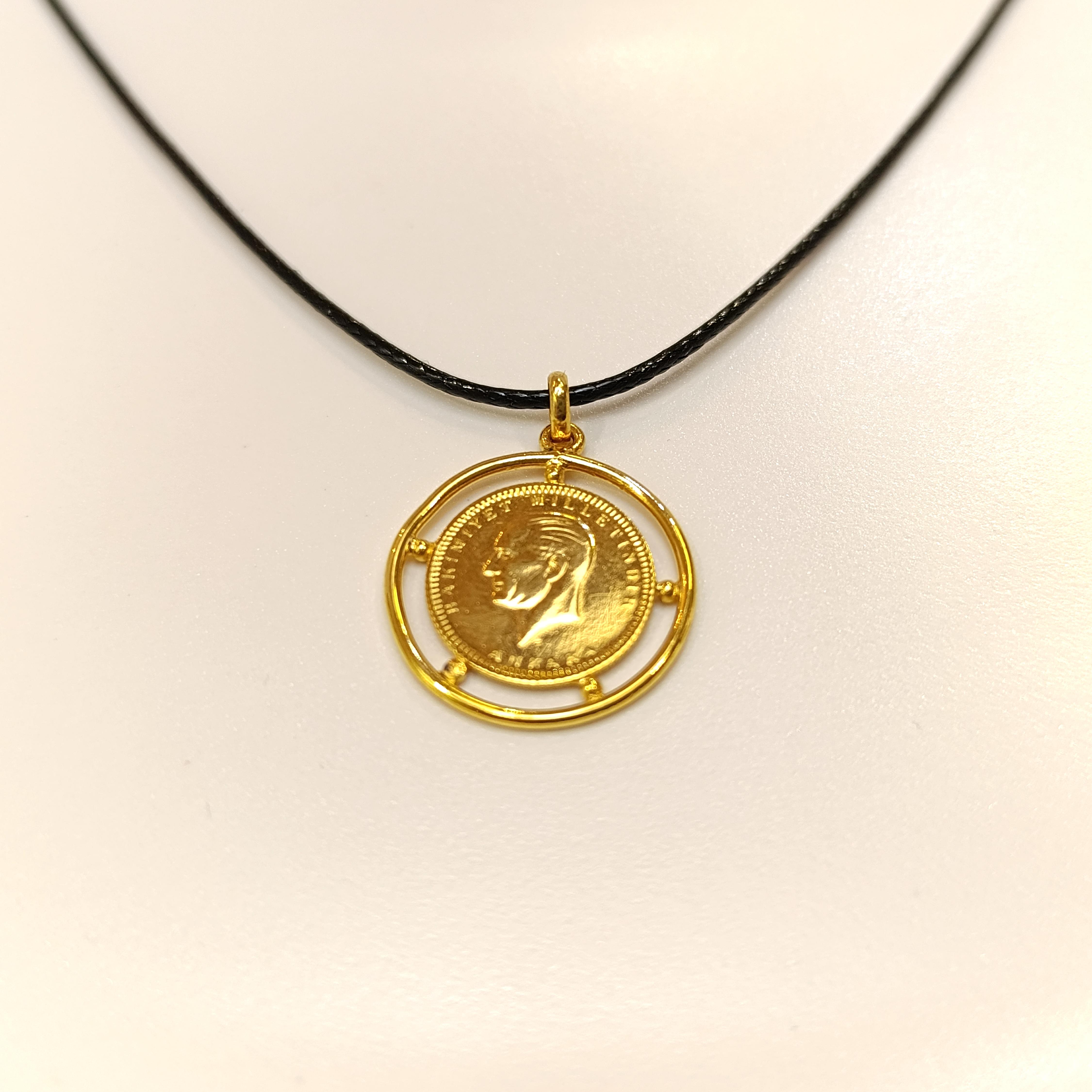 Atalira Çeyrek Altınlı Çerçeveli Kolye 22 Ayar Altın HD VİDEOLU