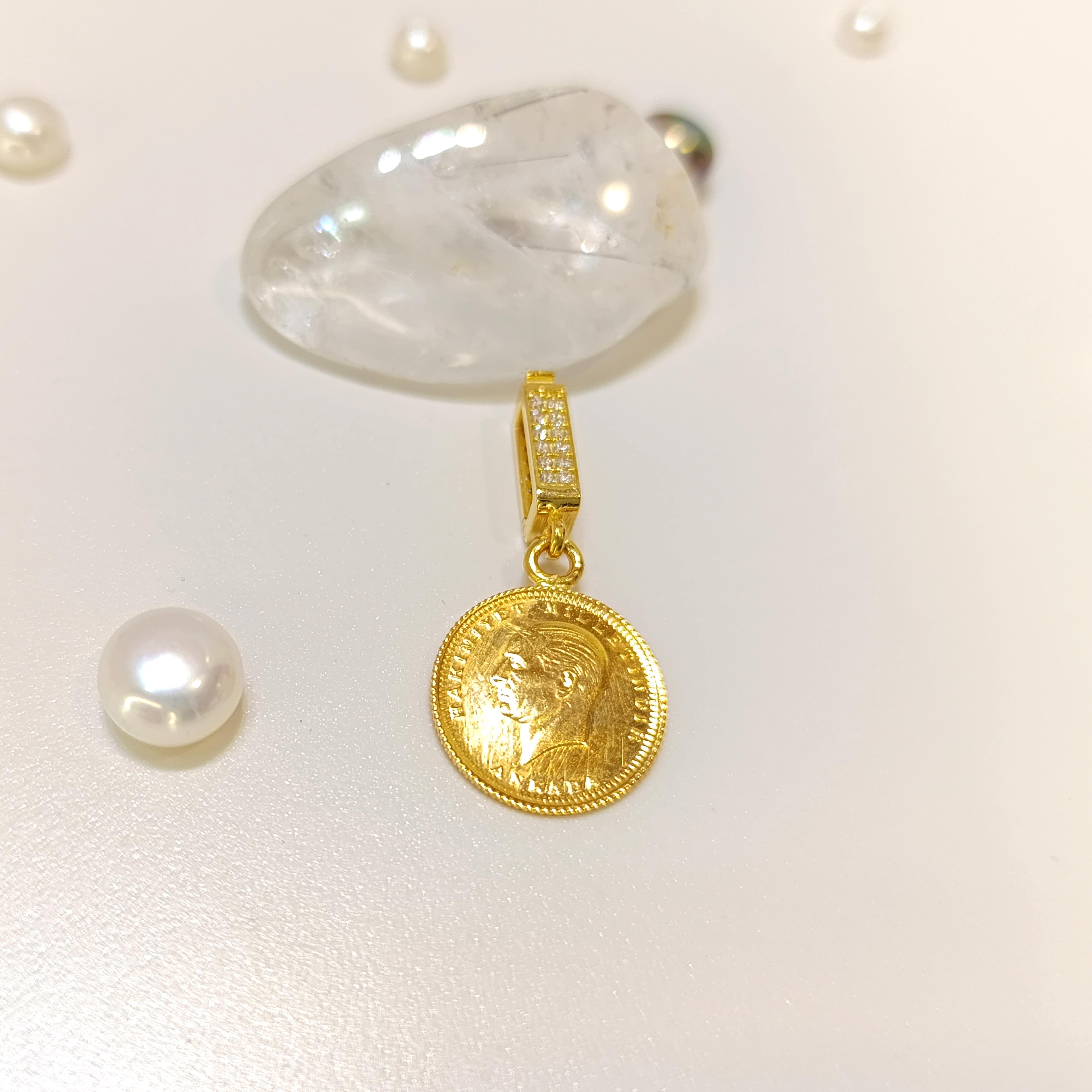 Atalira Çeyrek Altınlı Charm Açılır Kilitli Kolye HD VİDEOLU