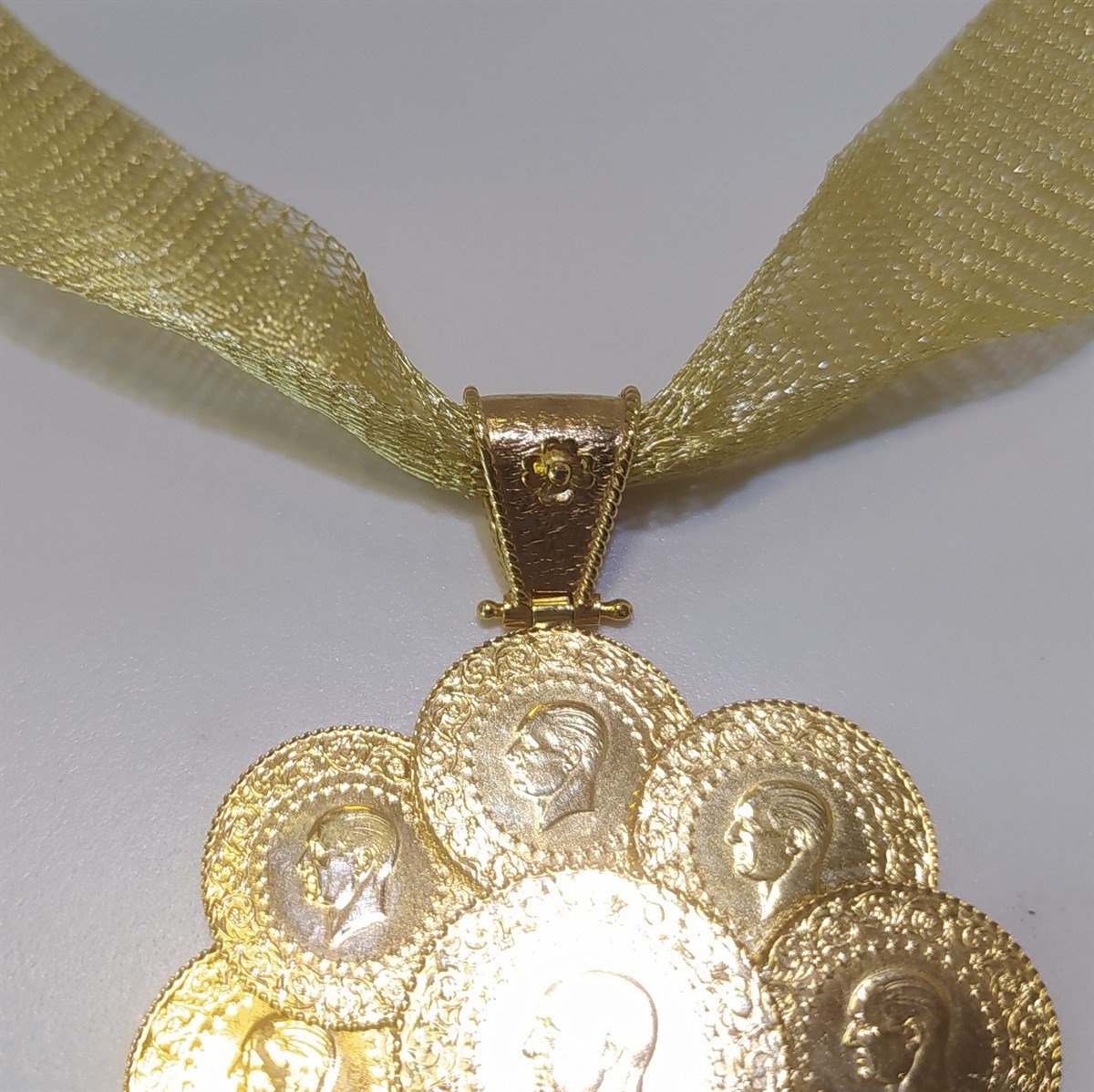 Çeyrekli Papatya Kolye 14 Ayar Altın 