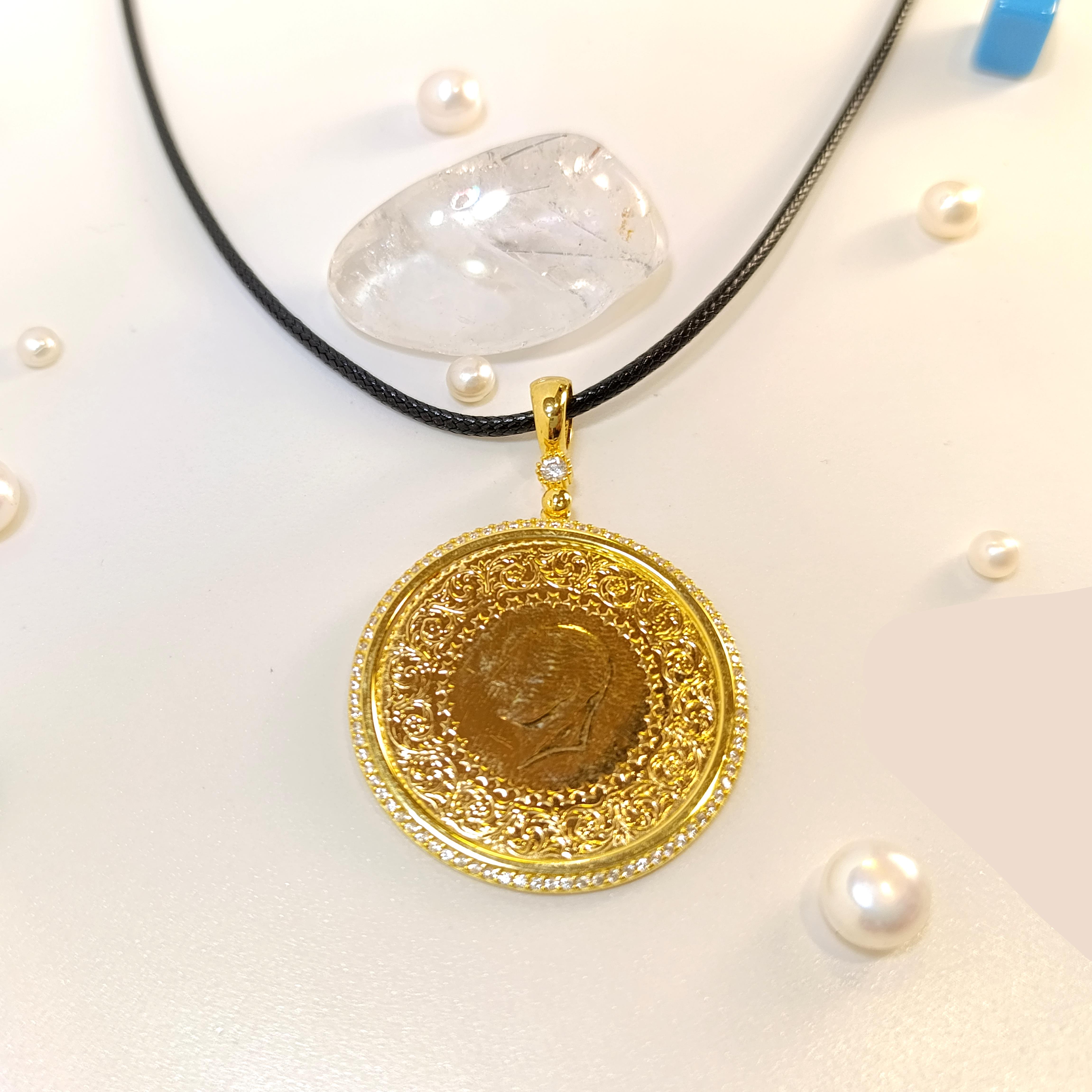 Tam Altınlı Çerçeveli Kolye HD VİDEOLU