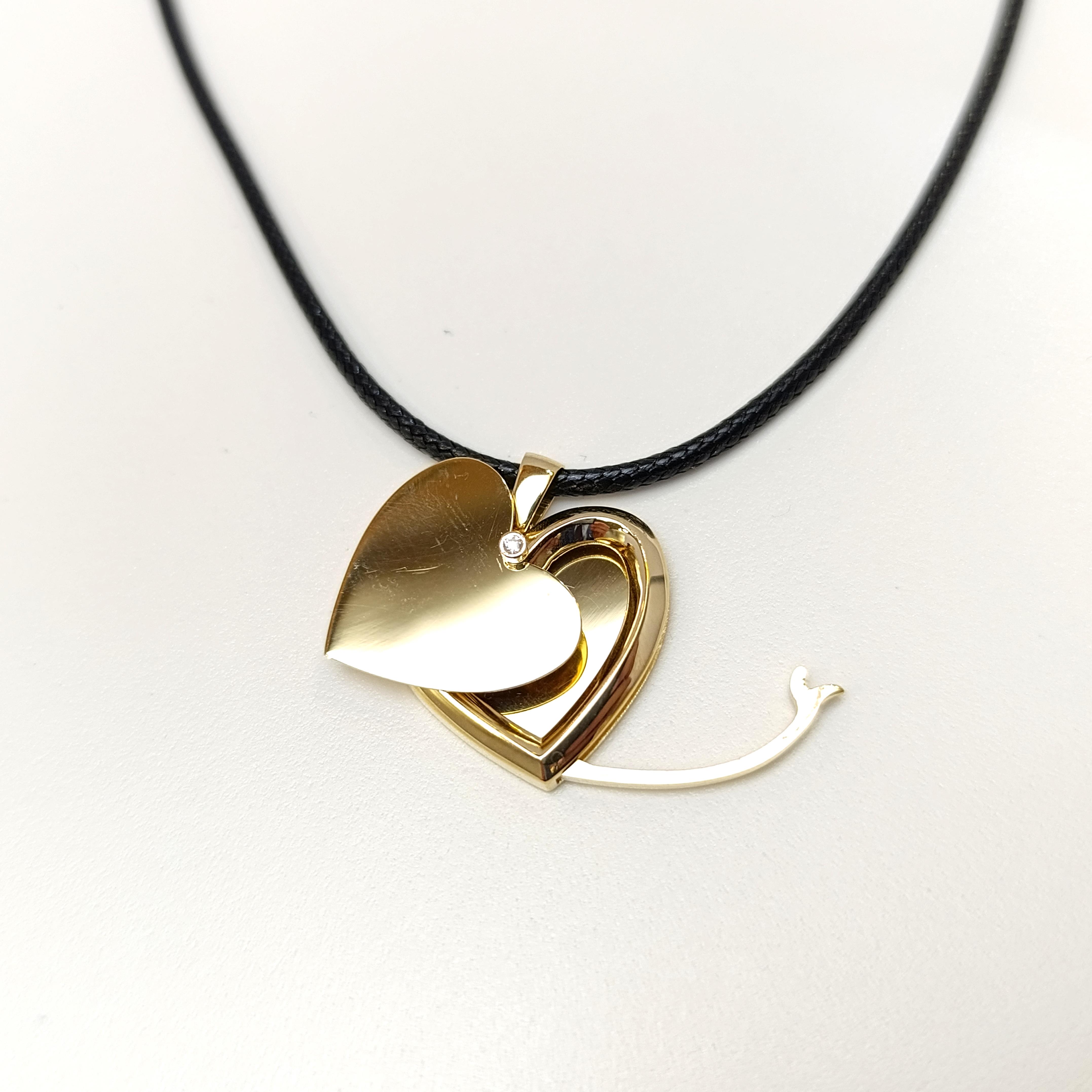 23mm Açılır Kalpli Resim Kutusu Kolye 14 Ayar Altın  HD VİDEOLU