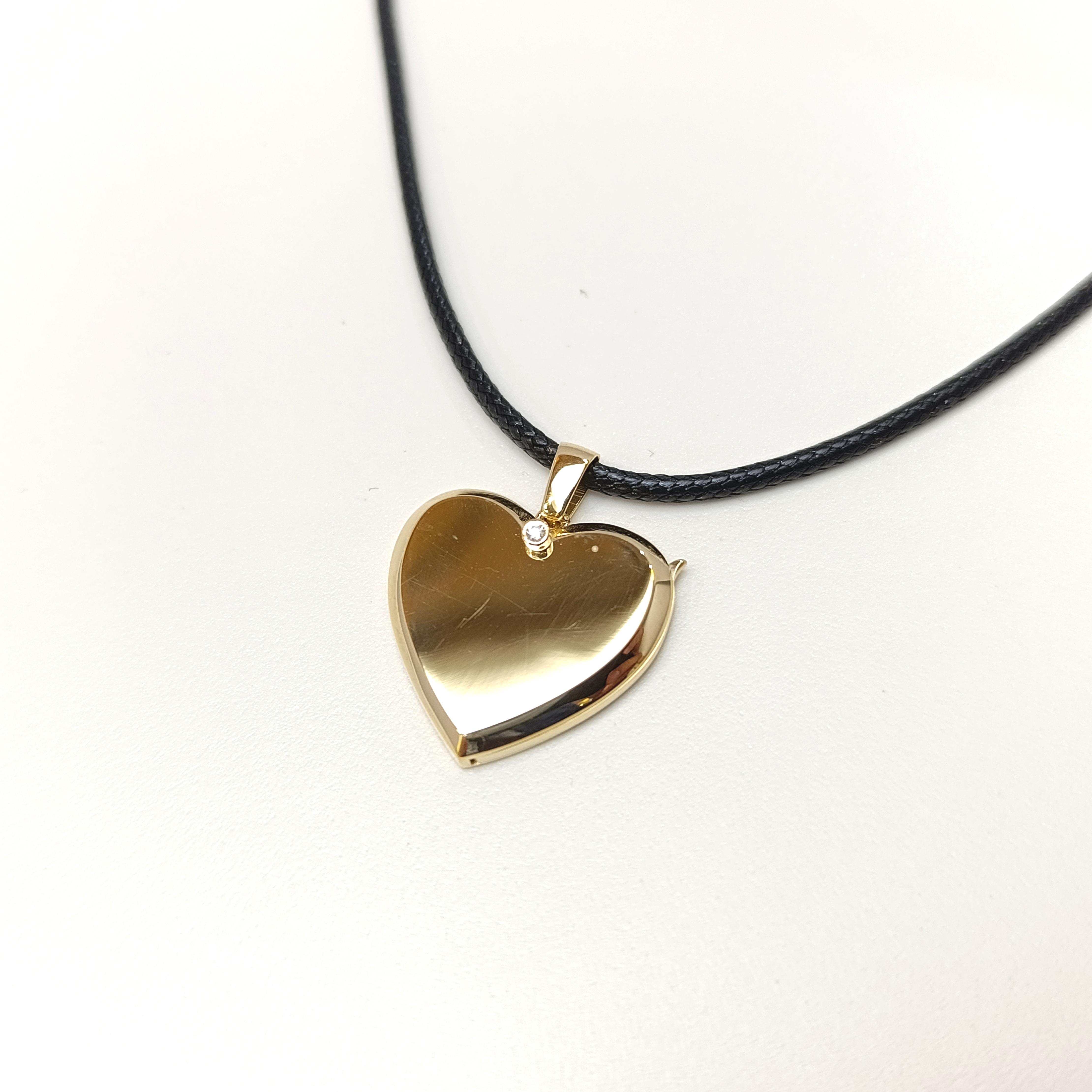 23mm Açılır Kalpli Resim Kutusu Kolye 14 Ayar Altın  HD VİDEOLU