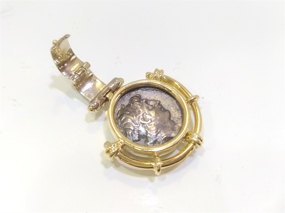 Antik Çerçeveli Kolye 14 Ayar Altın