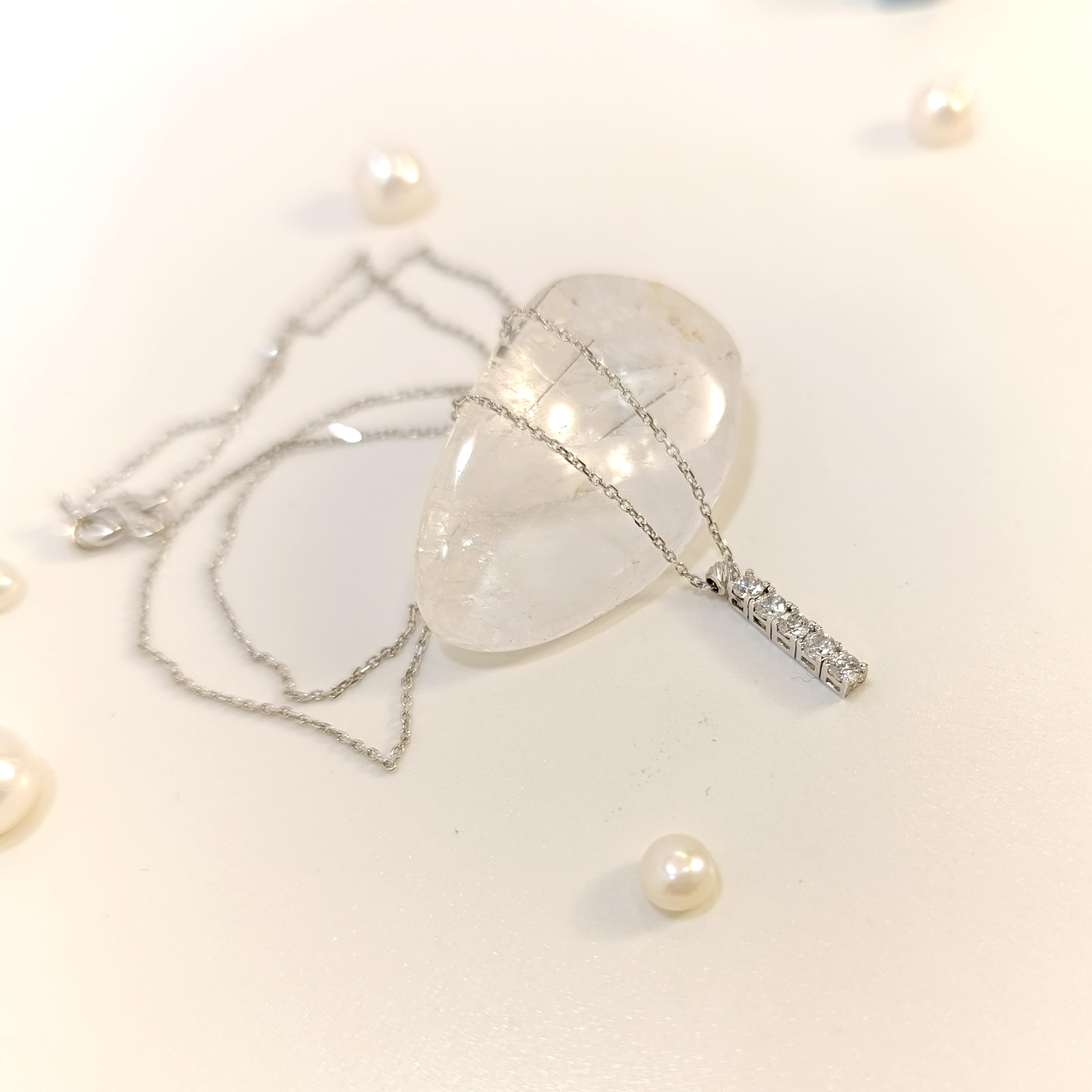 Beş Taş Kolye 14 Ayar Altın 4K VİDEOLU