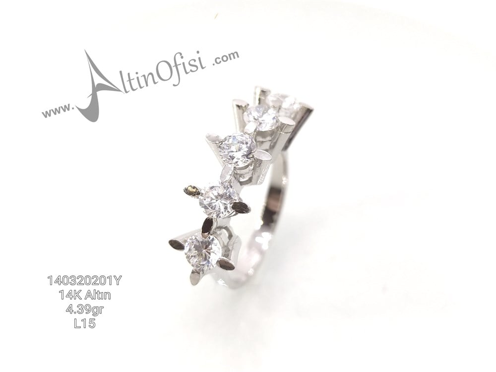 Beştaş Yüzük 14 Ayar Altın Orjinal Pırlanta Montürüne Yapılmışıtır