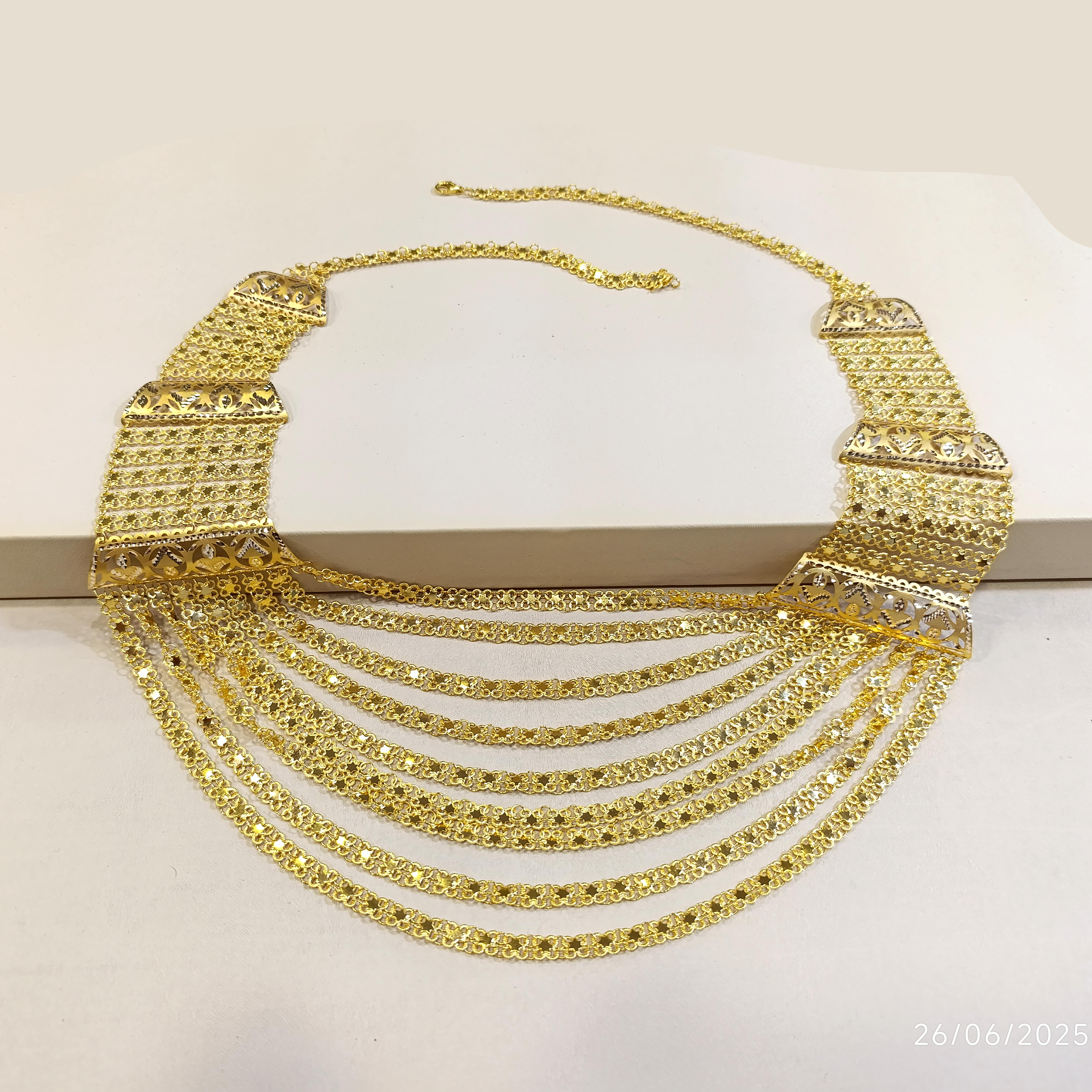 Dokuz Sıralı Akıtma Gerdanlık Kolye 14 Ayar Altın HD VİDEOLU